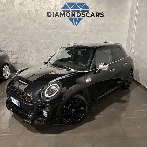 MINI Mini 2.0 Cooper SD aut. 5 porte JOHN COOPER WORKS