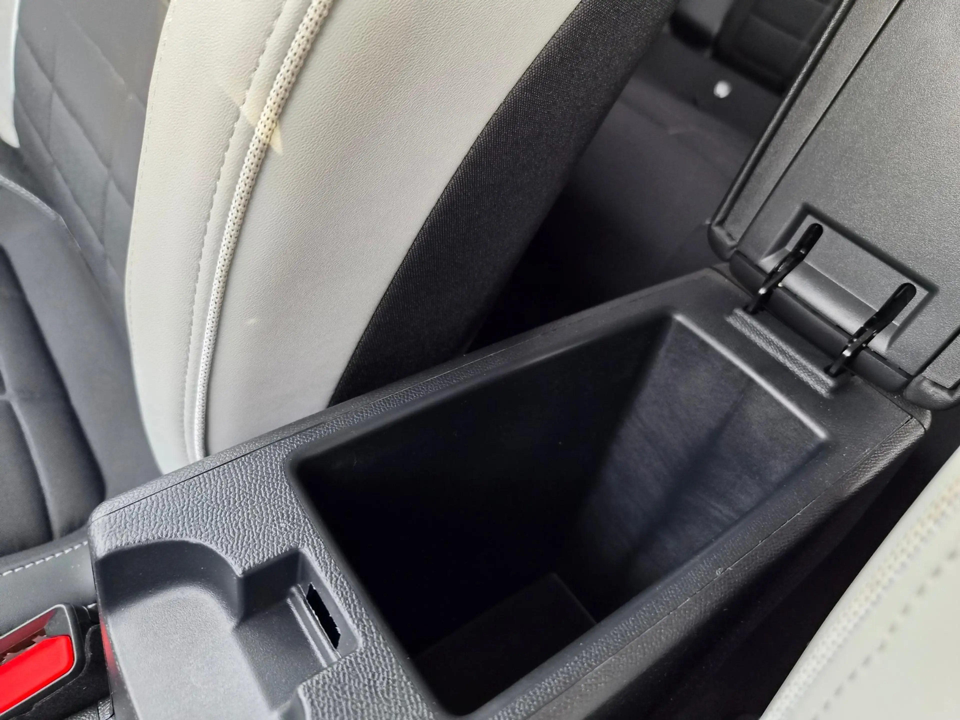 Citroen E-C3 Max 113pk 44 kWh — photo 22
