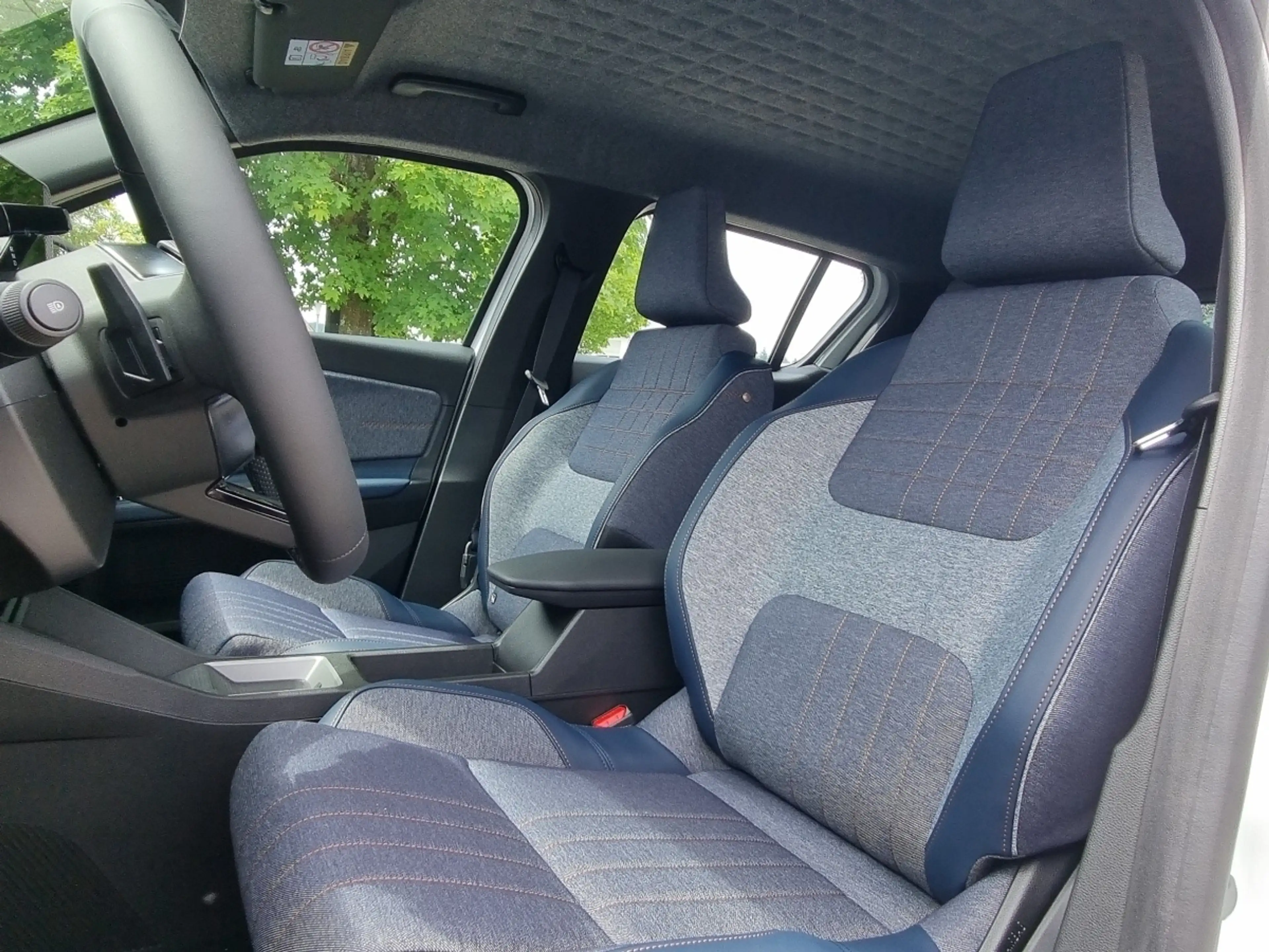 Renault R 4 E-Tech elektrisch Techno 150 Comfort Range — photo 7