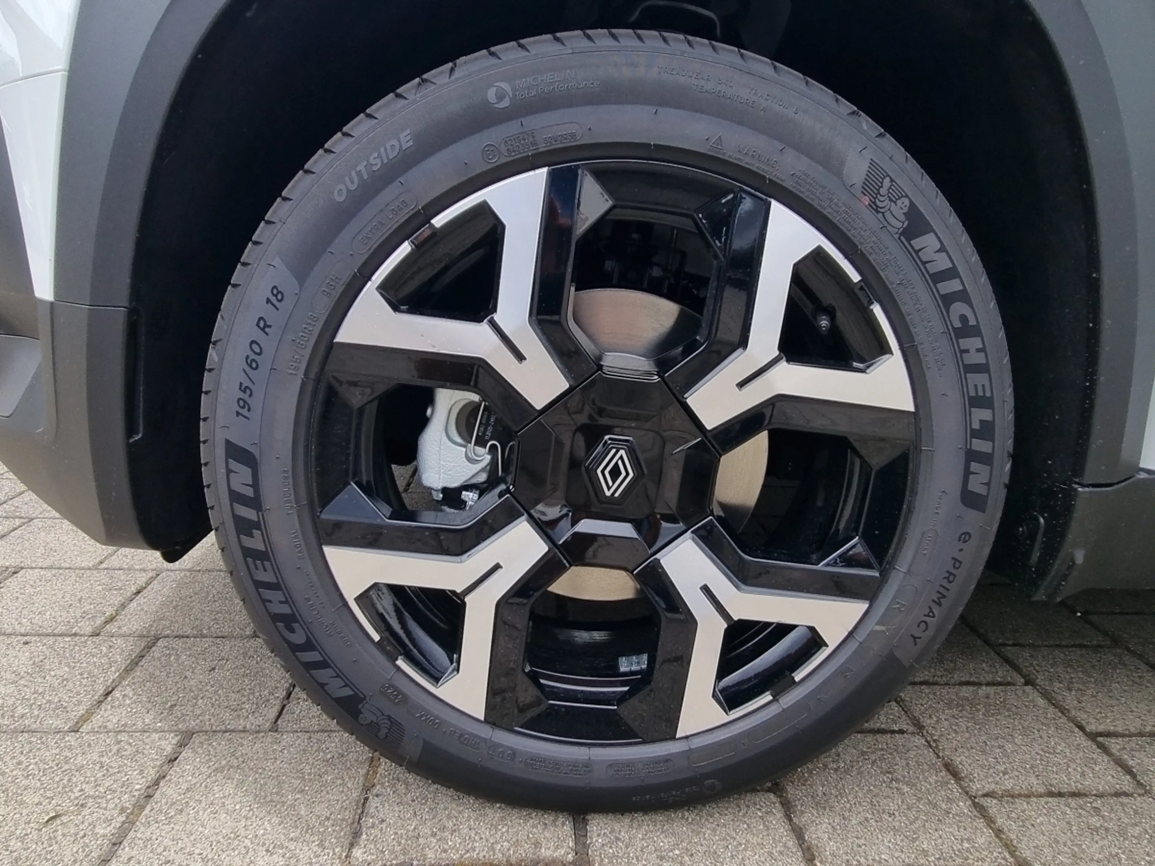 Renault R 4 E-Tech elektrisch Techno 150 Comfort Range — photo 12