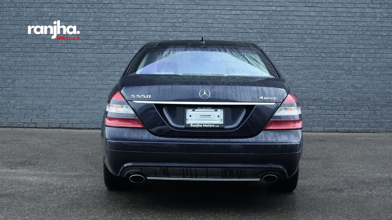 Mercedes-Benz S-Class снимка Mercedes-Benz S-Class