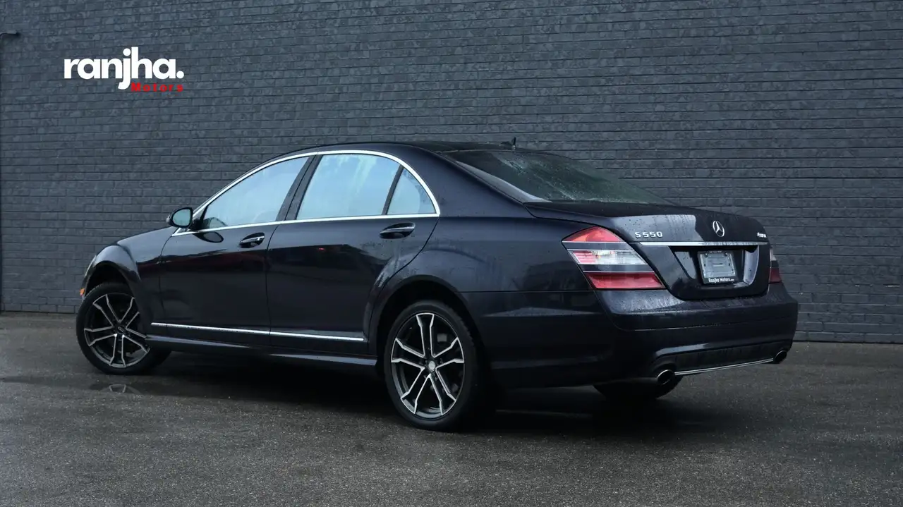 Mercedes-Benz S-Class снимка Mercedes-Benz S-Class