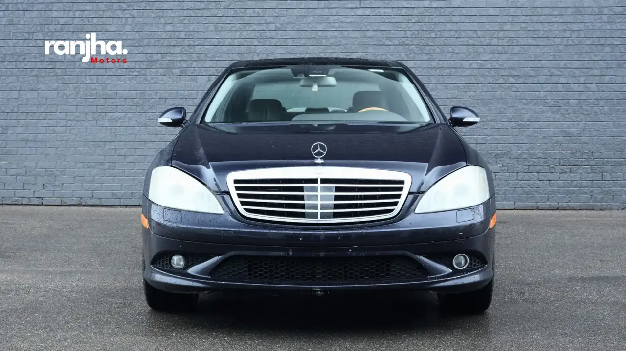 Mercedes-Benz S-Class снимка Mercedes-Benz S-Class