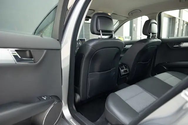 Mercedes-Benz C-Class view 6