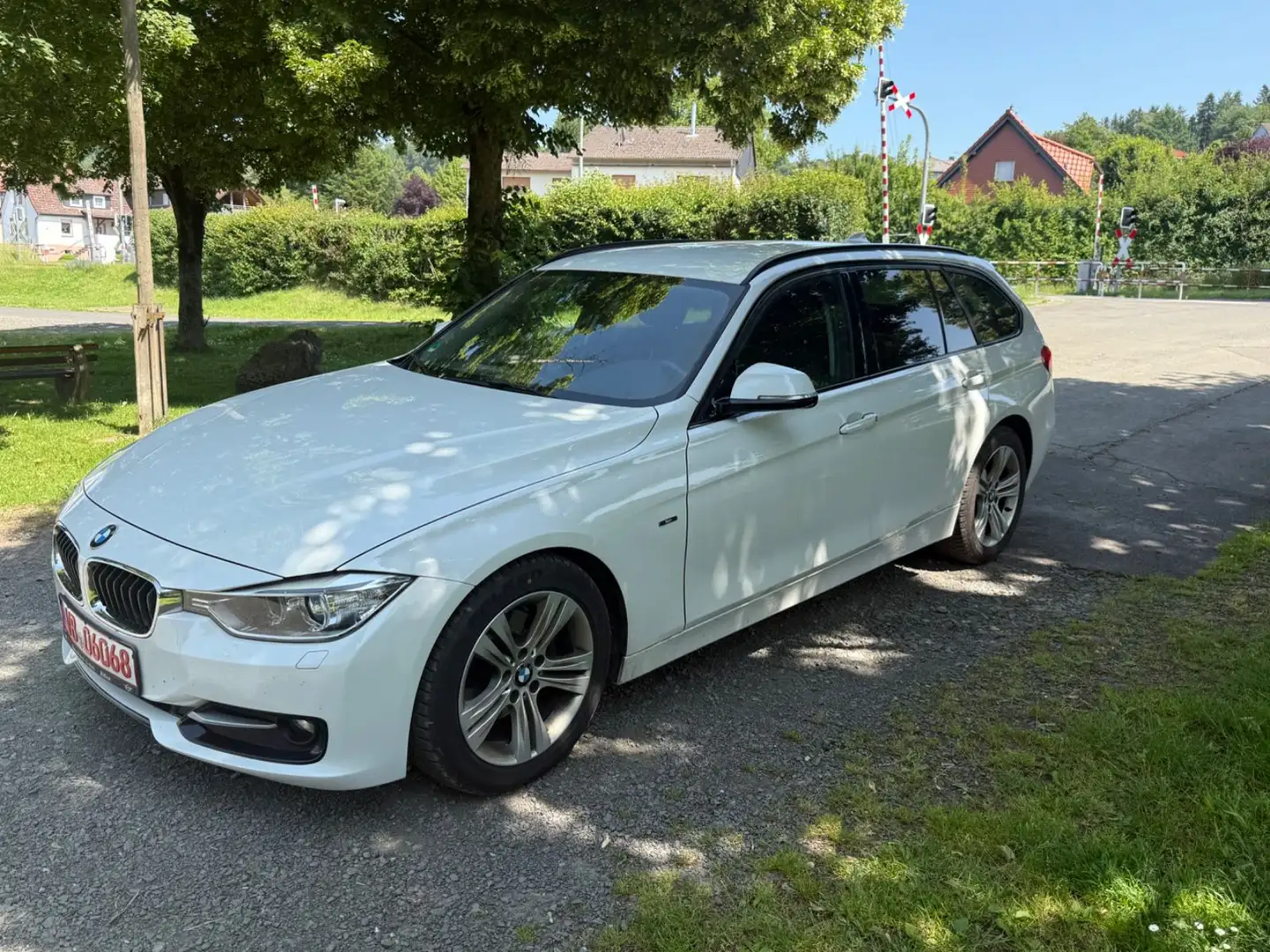 BMW 320 F31 Touring 320 d Sport 12 Mon Gewährleistung Weiß - 1