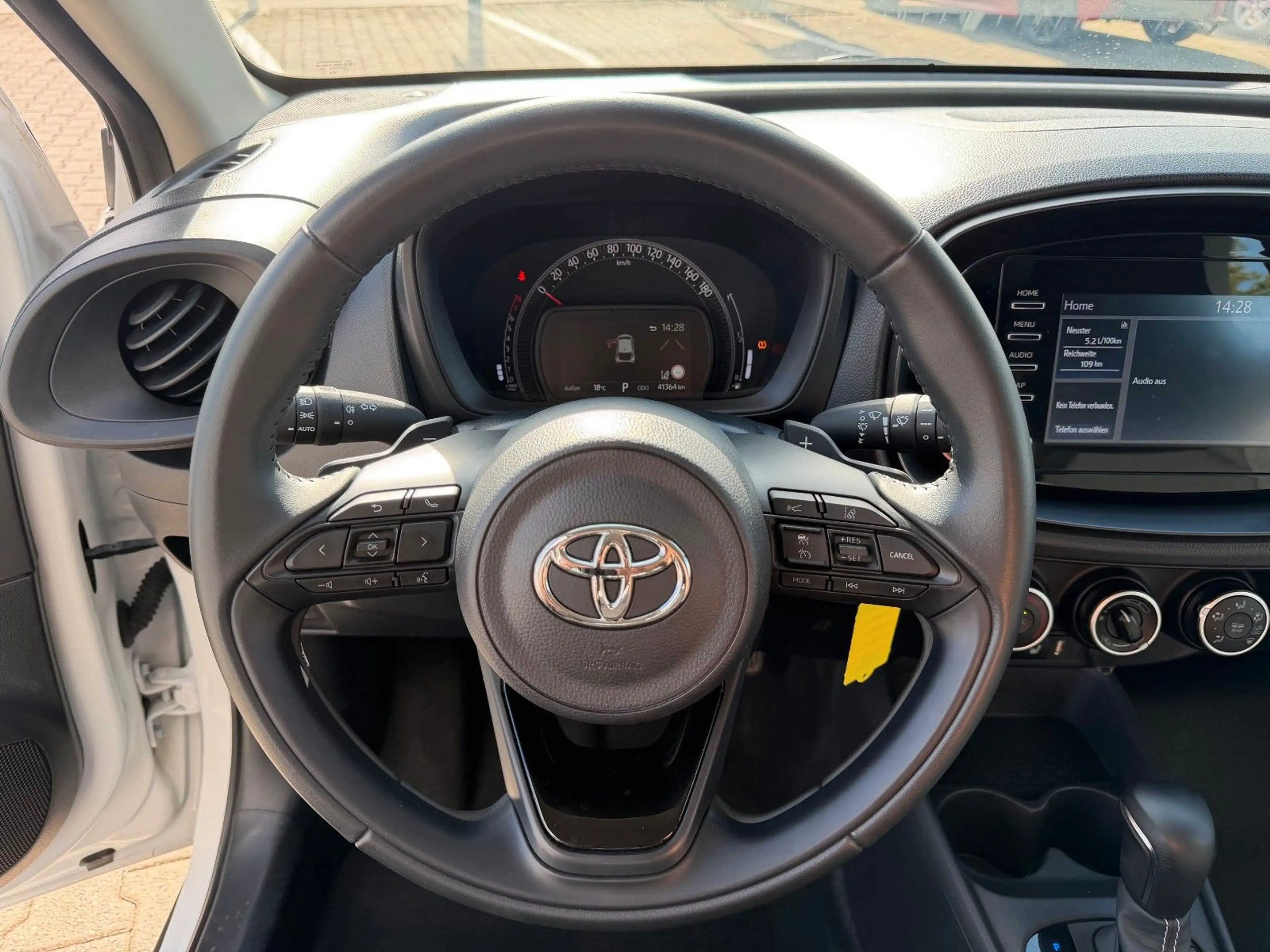 Toyota Aygo X Comfort 1.0l Automatik*Kamera,SHZ,ACC* — photo 12