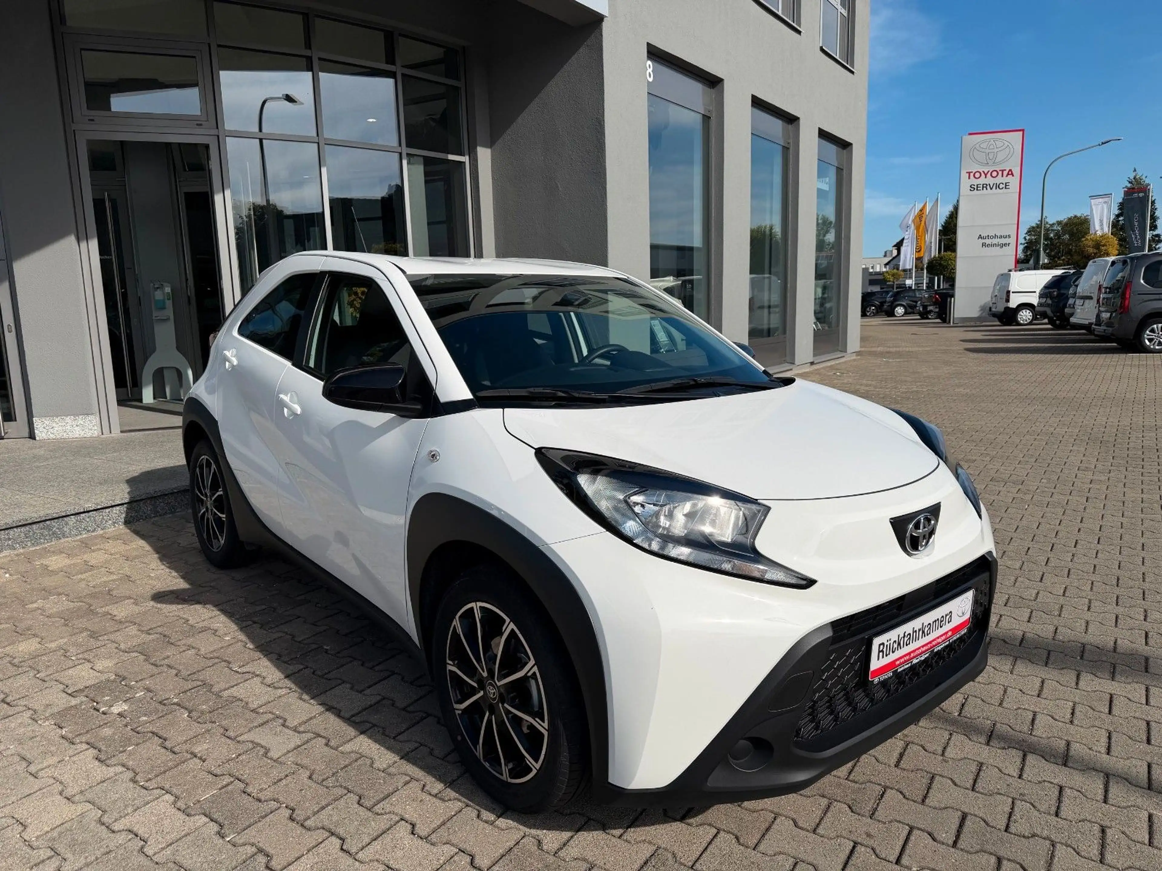 Toyota Aygo X Comfort 1.0l Automatik*Kamera,SHZ,ACC* — photo 4