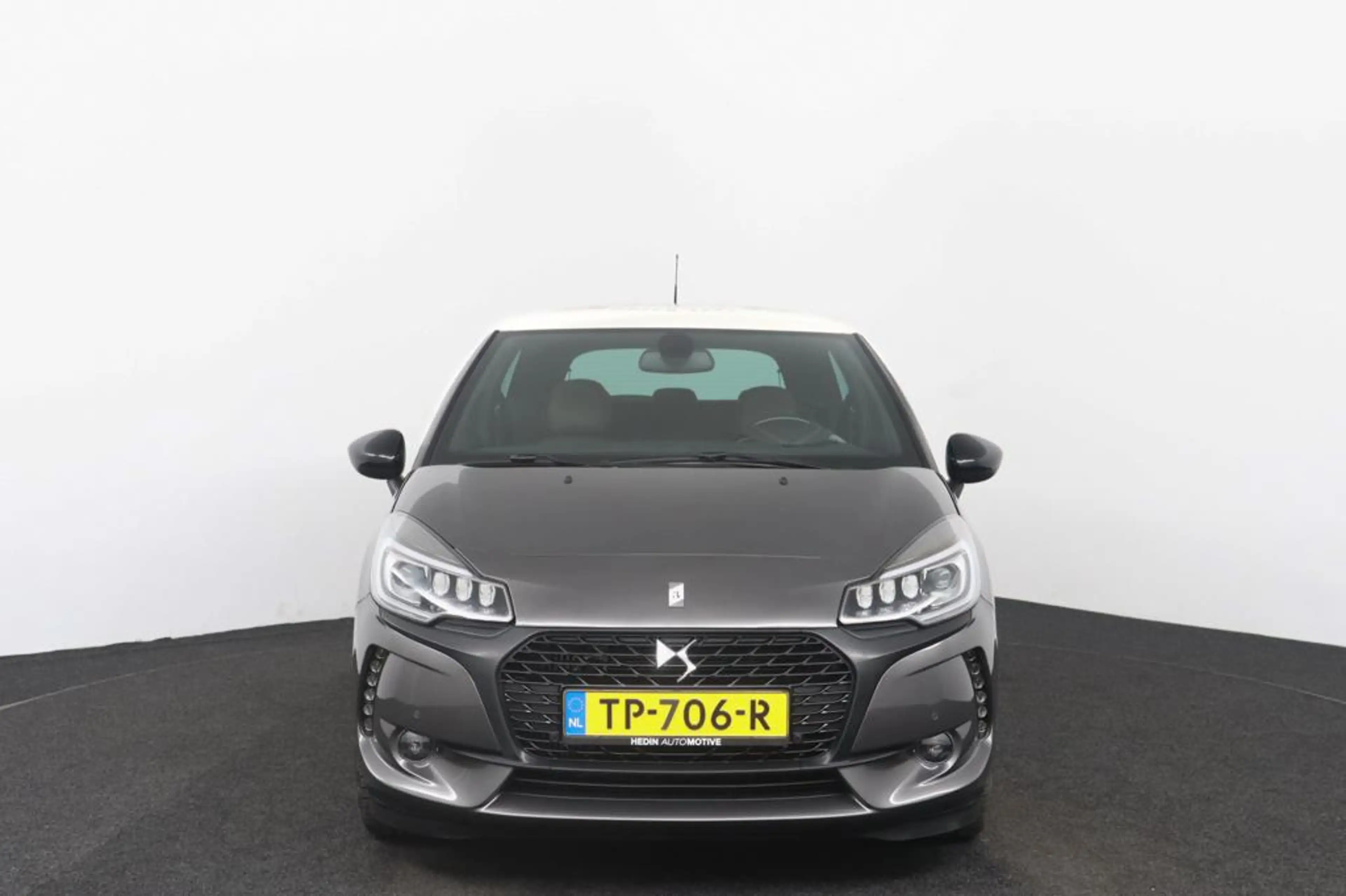 DS Automobiles DS 3 1.2 110pk Café Racer | Navigatie | Leder | Stoelve — photo 13