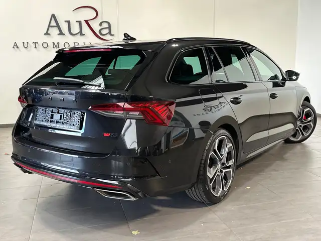 Skoda Octavia view 4