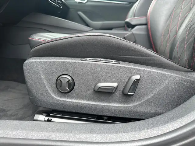 Skoda Octavia view 10