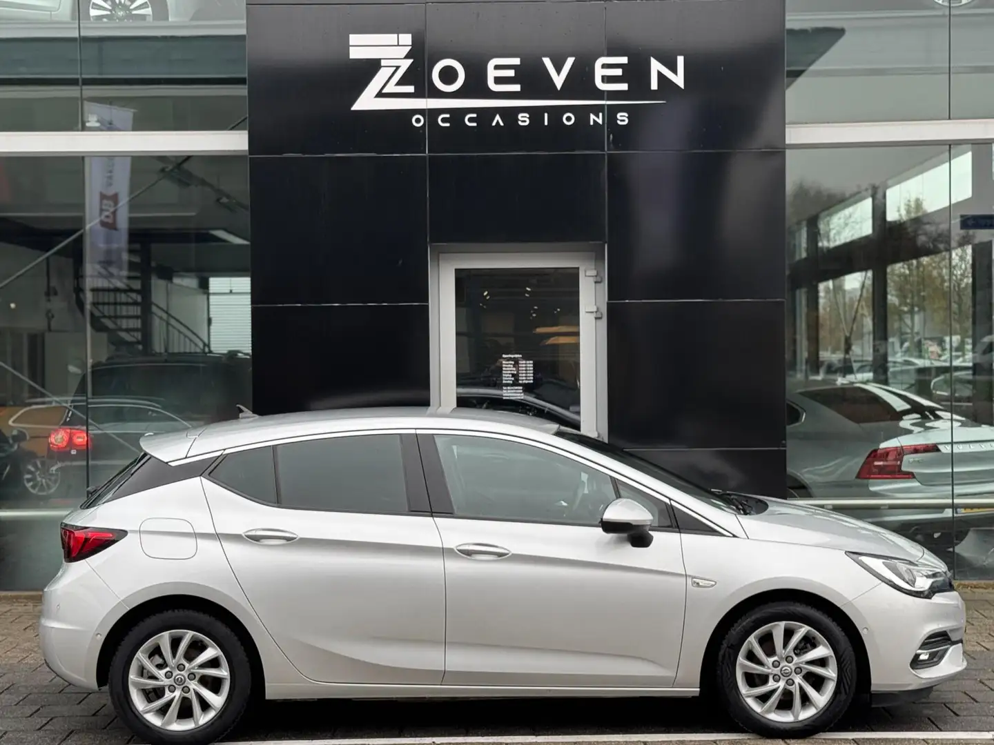 Opel Astra 1.2 Elegance Gris - 2