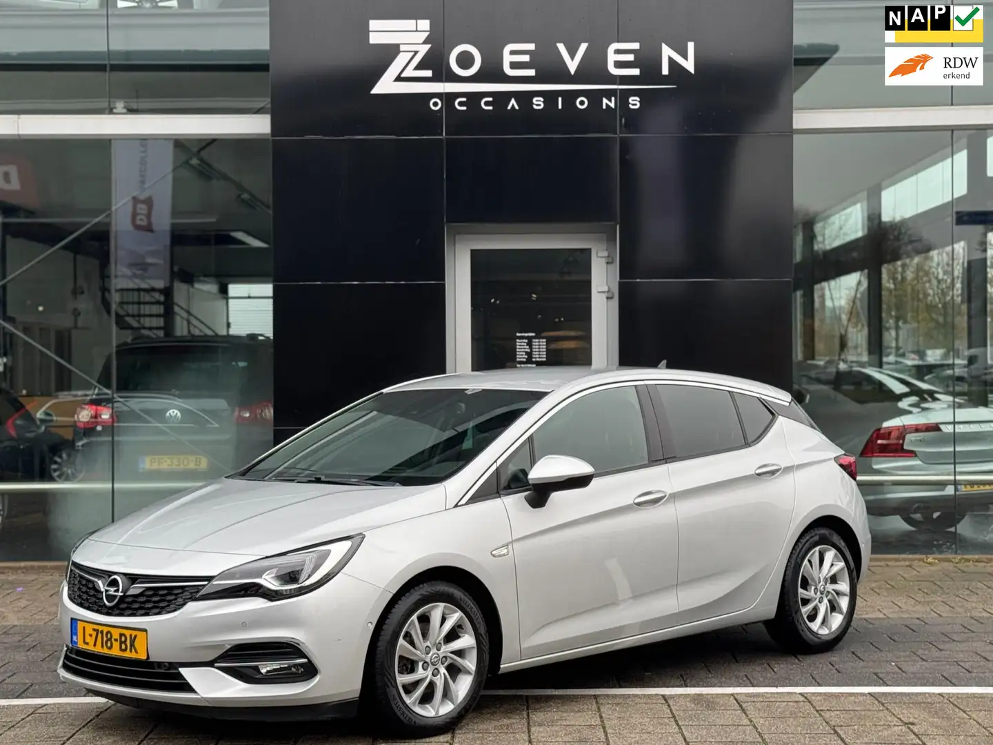 Opel Astra 1.2 Elegance Gris - 1