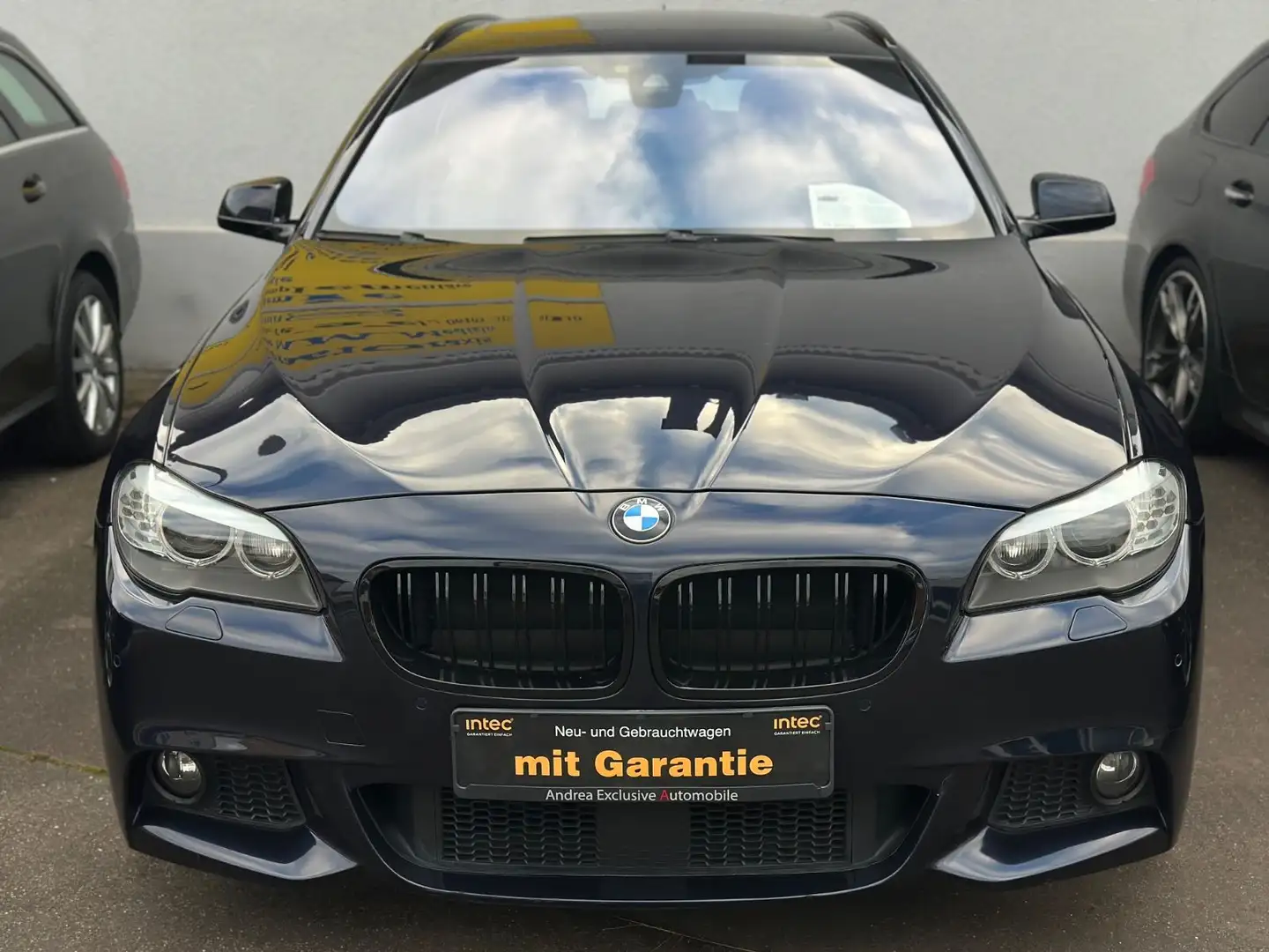 BMW 530 dA xDrive M-Paket Sport Automatik Panora Voll Blau - 1