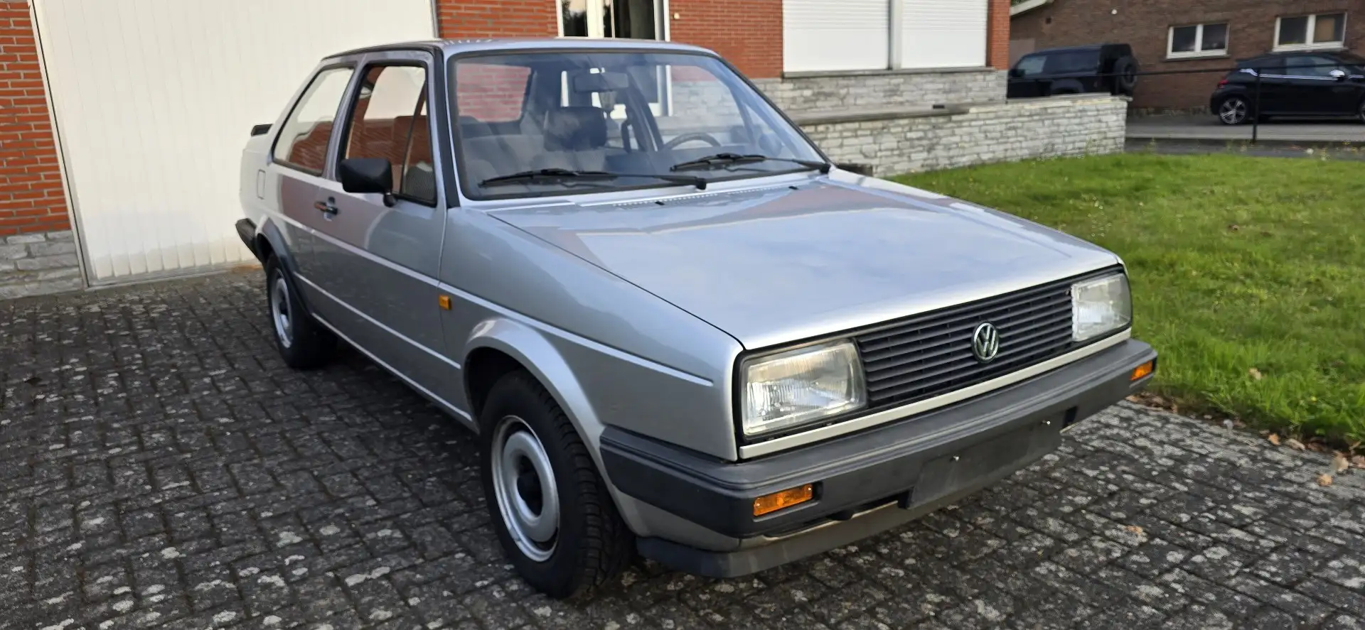 Volkswagen Jetta Coupé Argent - 1