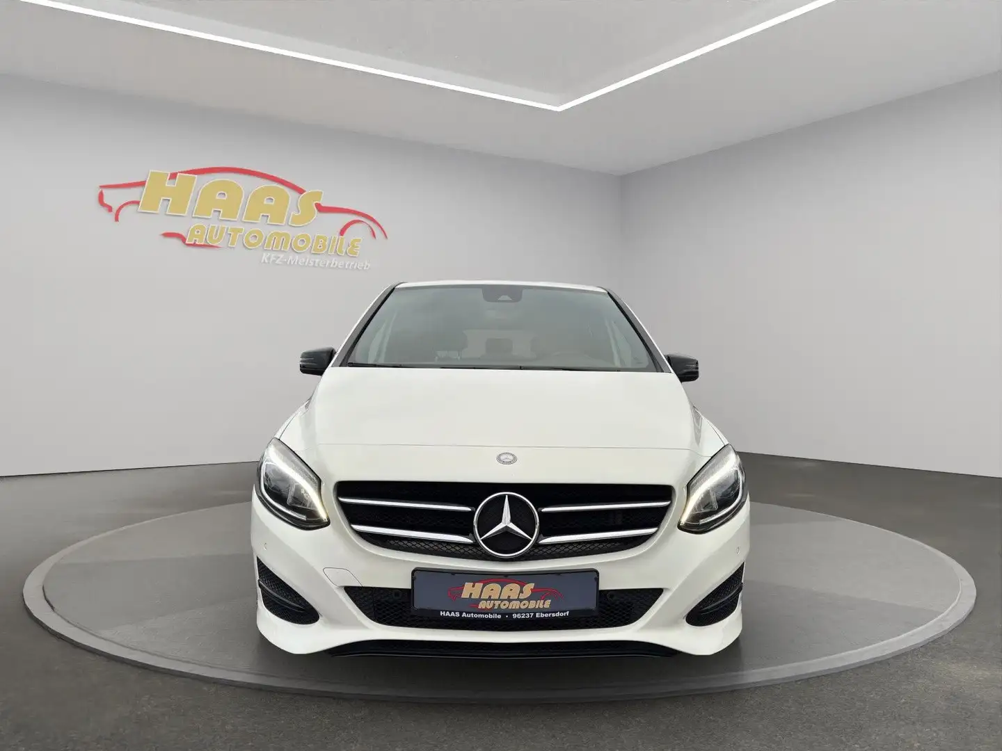 Mercedes-Benz B 180 Urban*Navigation*Rückfahrkamera*LED-Scheinwerfer Weiß - 2