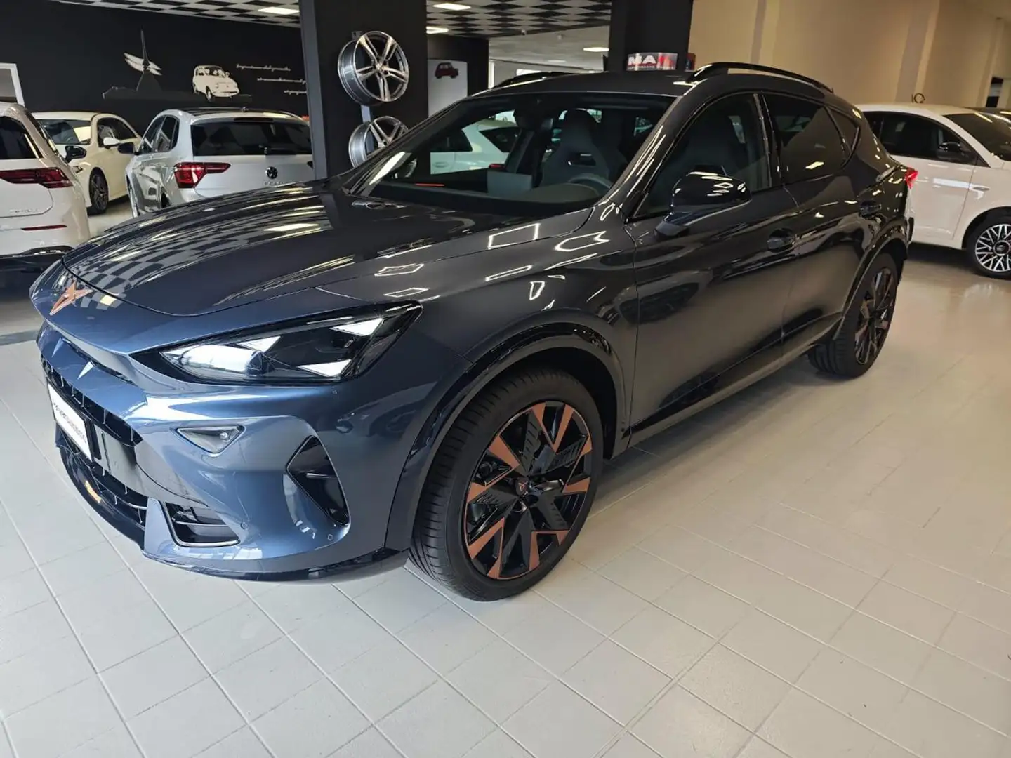 CUPRA Formentor 1.5 Hybrid DSG Grau - 2