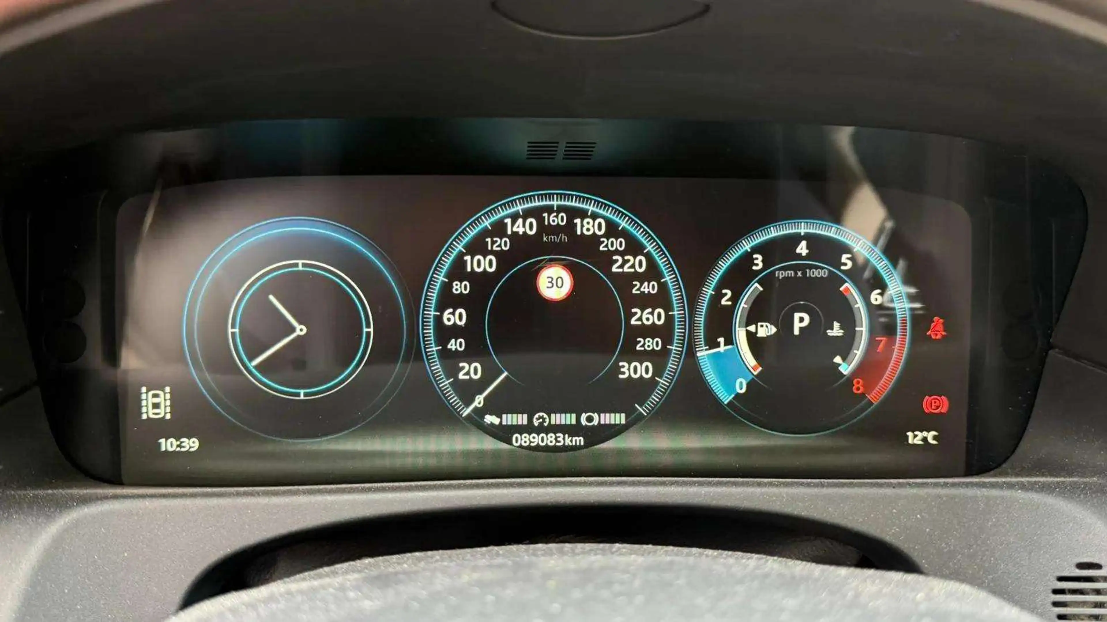 Jaguar XF @SERVICARS-LASNE-PORTFOLIO-MERIDIAN-FULL-OPTION-GARANTIE-12-MOIS — photo 14