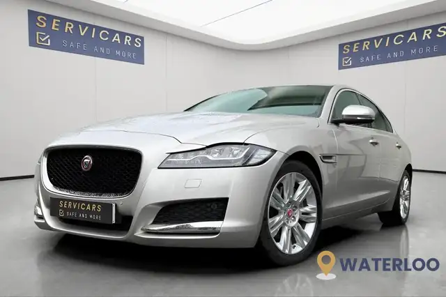 Jaguar XF @SERVICARS-LASNE-PORTFOLIO-MERIDIAN-FULL-OPTION-GARANTIE-12-MOIS