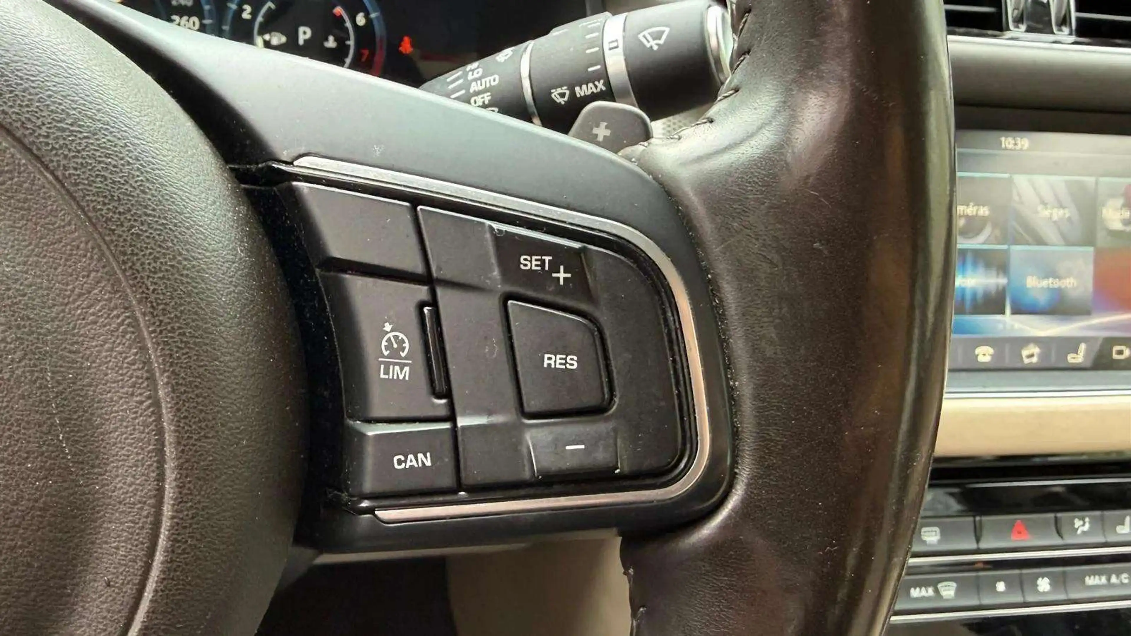 Jaguar XF @SERVICARS-LASNE-PORTFOLIO-MERIDIAN-FULL-OPTION-GARANTIE-12-MOIS — photo 13