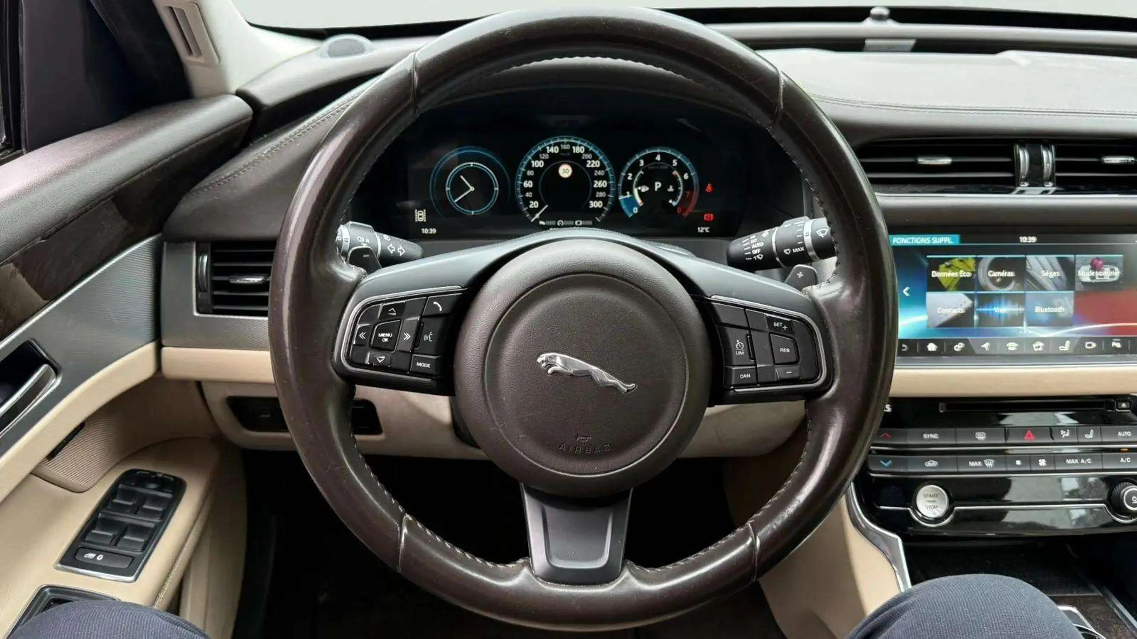 Jaguar XF @SERVICARS-LASNE-PORTFOLIO-MERIDIAN-FULL-OPTION-GARANTIE-12-MOIS — photo 12