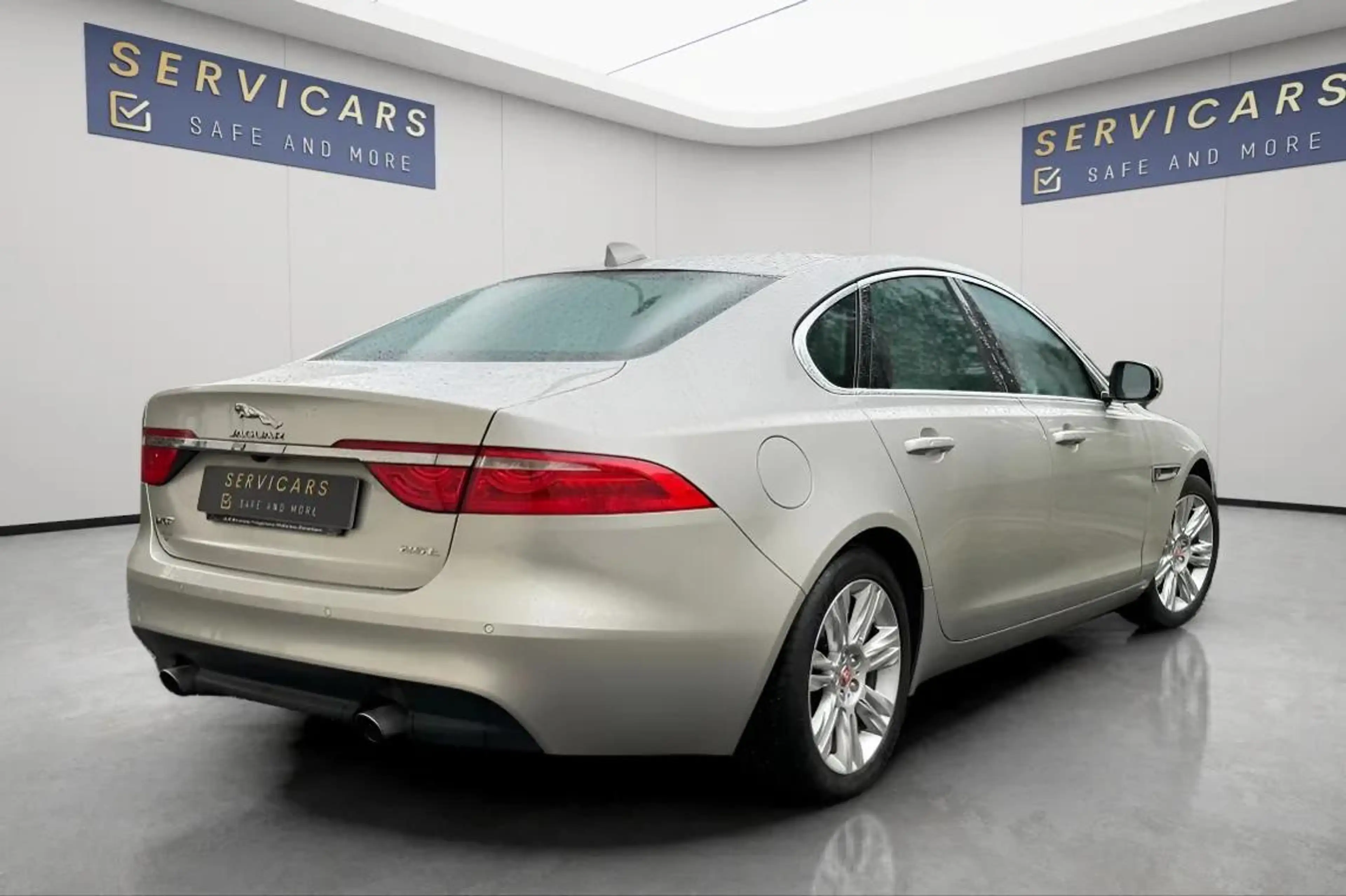 Jaguar XF @SERVICARS-LASNE-PORTFOLIO-MERIDIAN-FULL-OPTION-GARANTIE-12-MOIS — photo 6