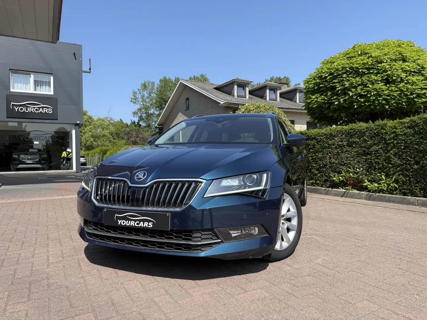 Skoda Superb SW 2.0 CR TDi Ambition * FULL OPTIONS * GARANTIE Groen - 1