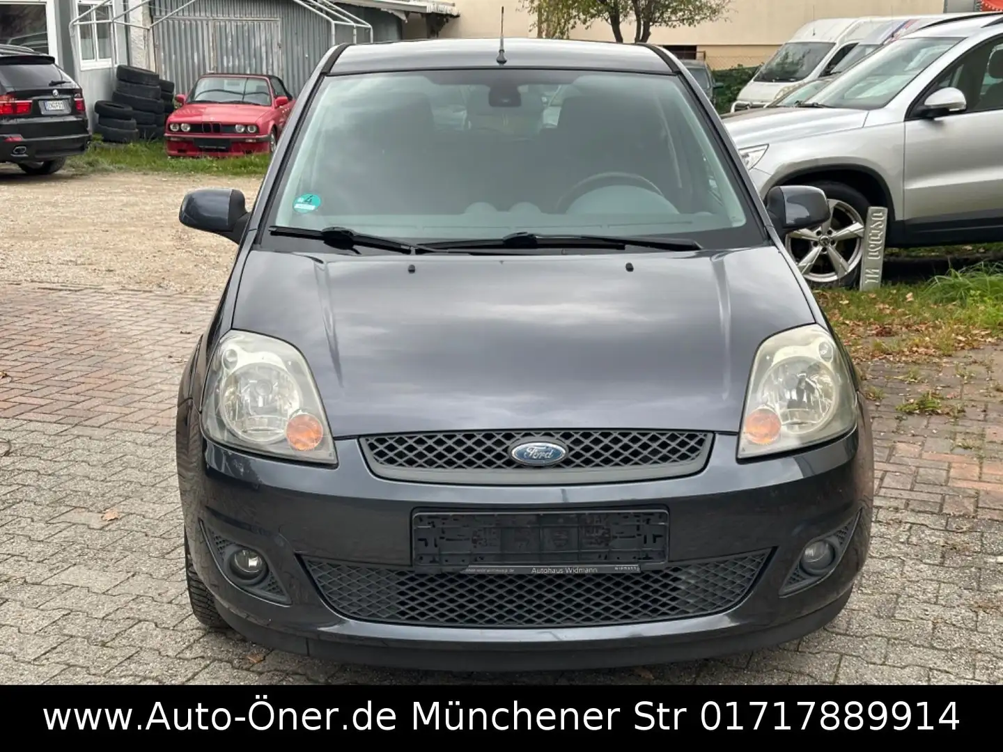 Ford Fiesta 1.3 55kw Ambiente TÜV NEU 111 TKM Grau - 2
