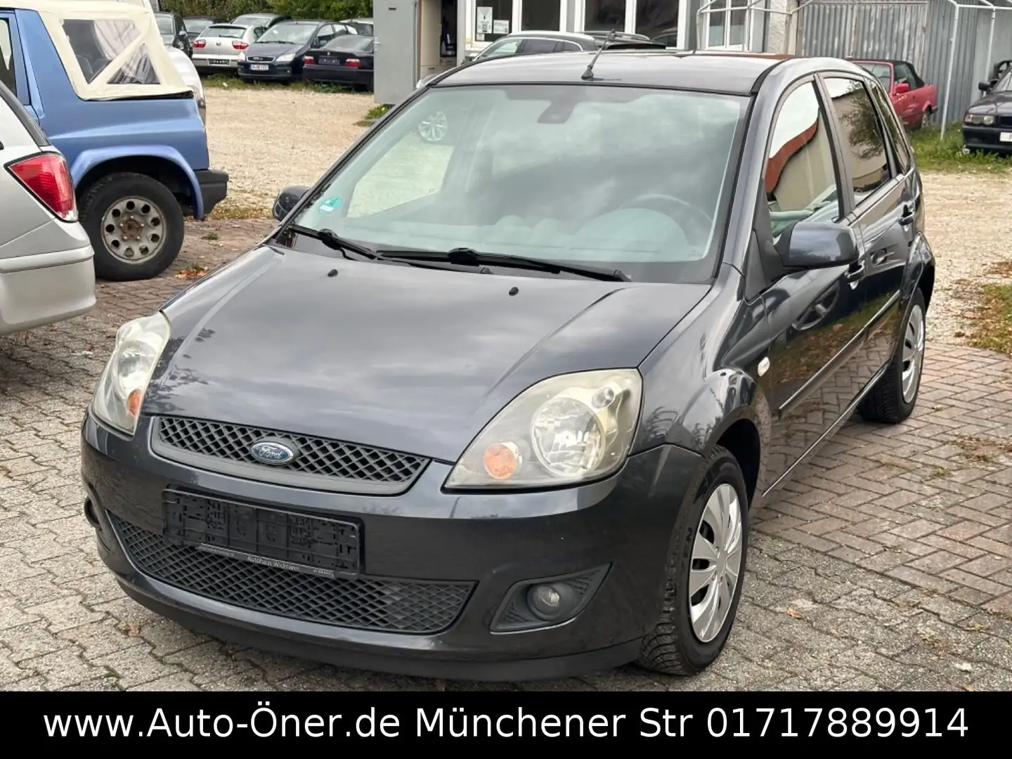 Ford Fiesta 1.3 55kw Ambiente TÜV NEU 111 TKM Grau - 1