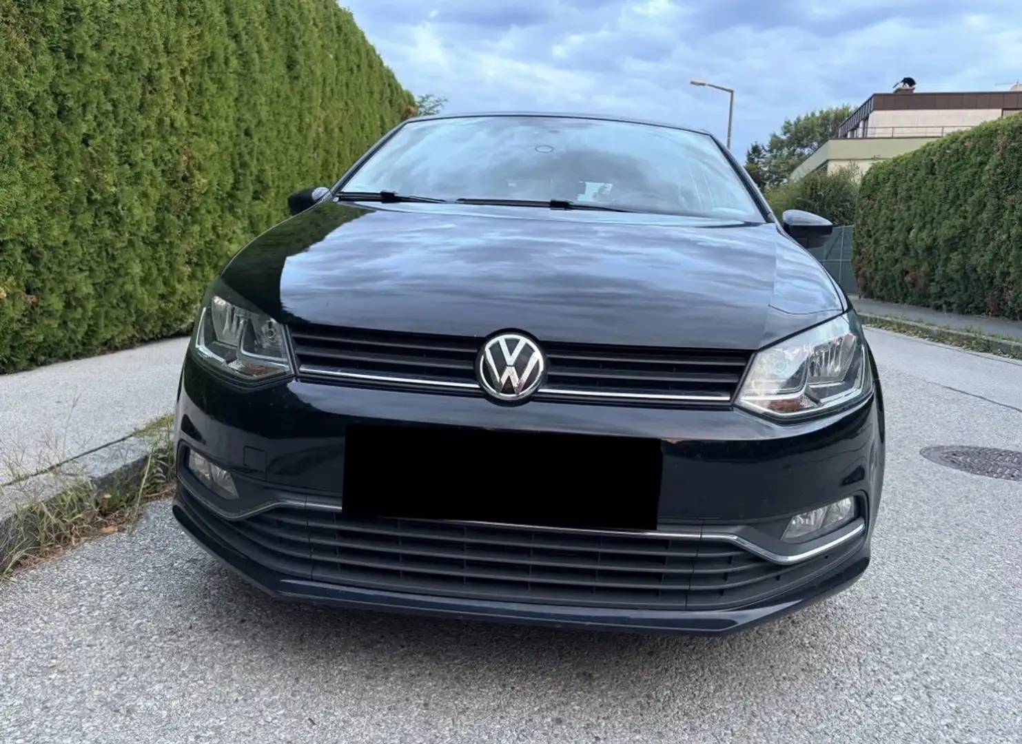 Volkswagen Polo 1.4 TDI (Blue Motion Technology) DSG Comfortline Schwarz - 1