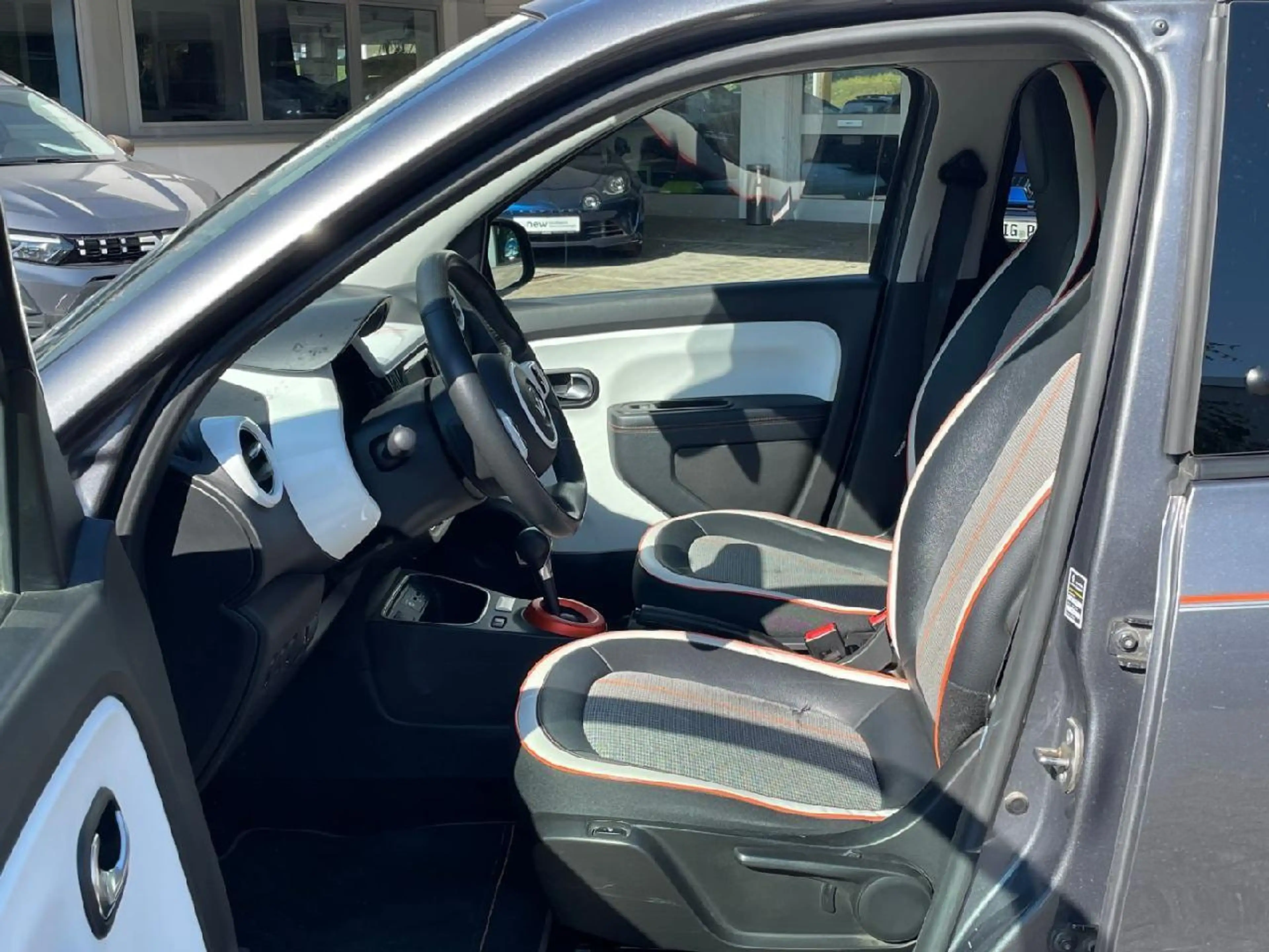 Renault Twingo Vibes Electric — photo 3