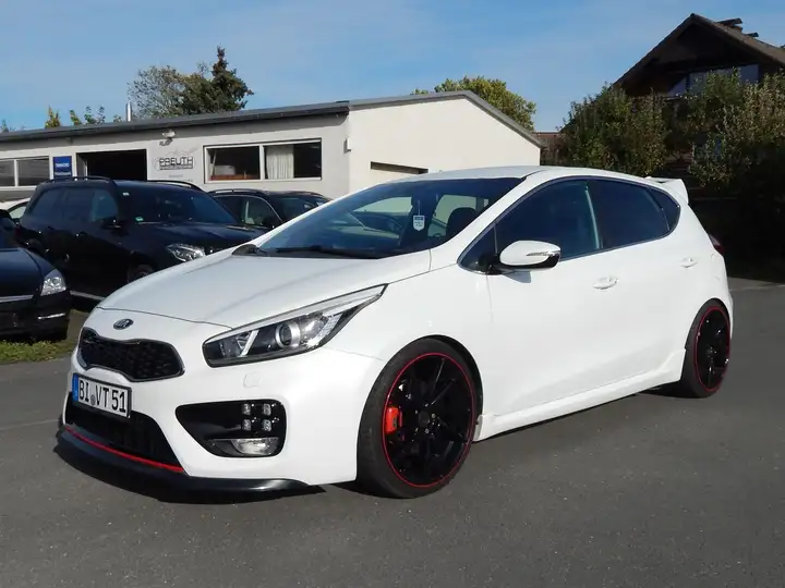 Kia Ceed / cee'd Ceed GT-Track~Gewinde~Bastuck~Xenon~KAM~ 19 Zoll