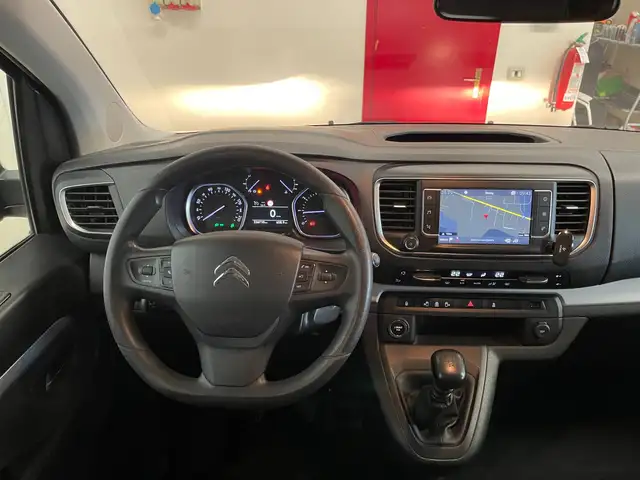 Citroen Spacetourer view 7