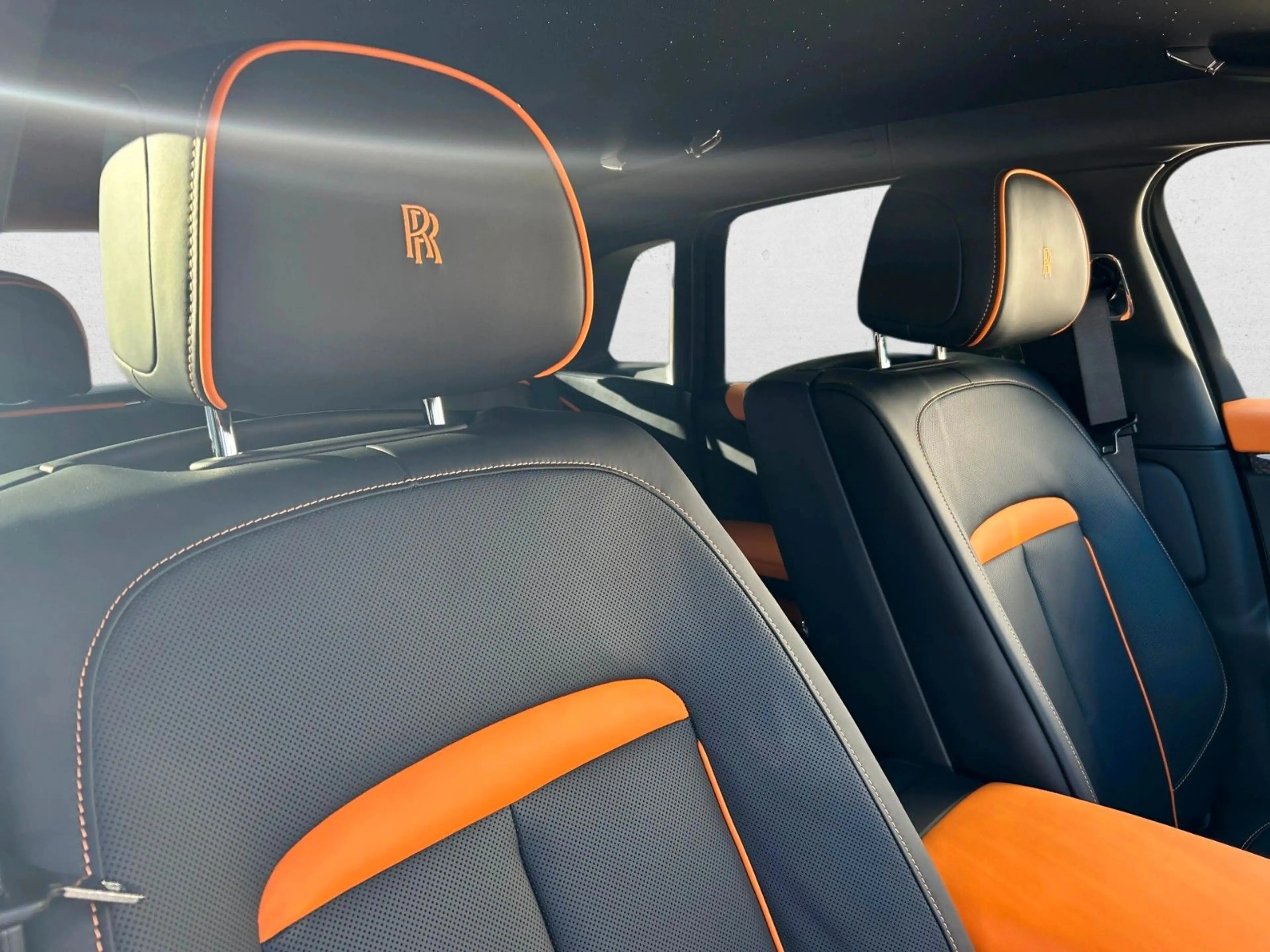 Rolls-Royce Ghost Black Badge — photo 15