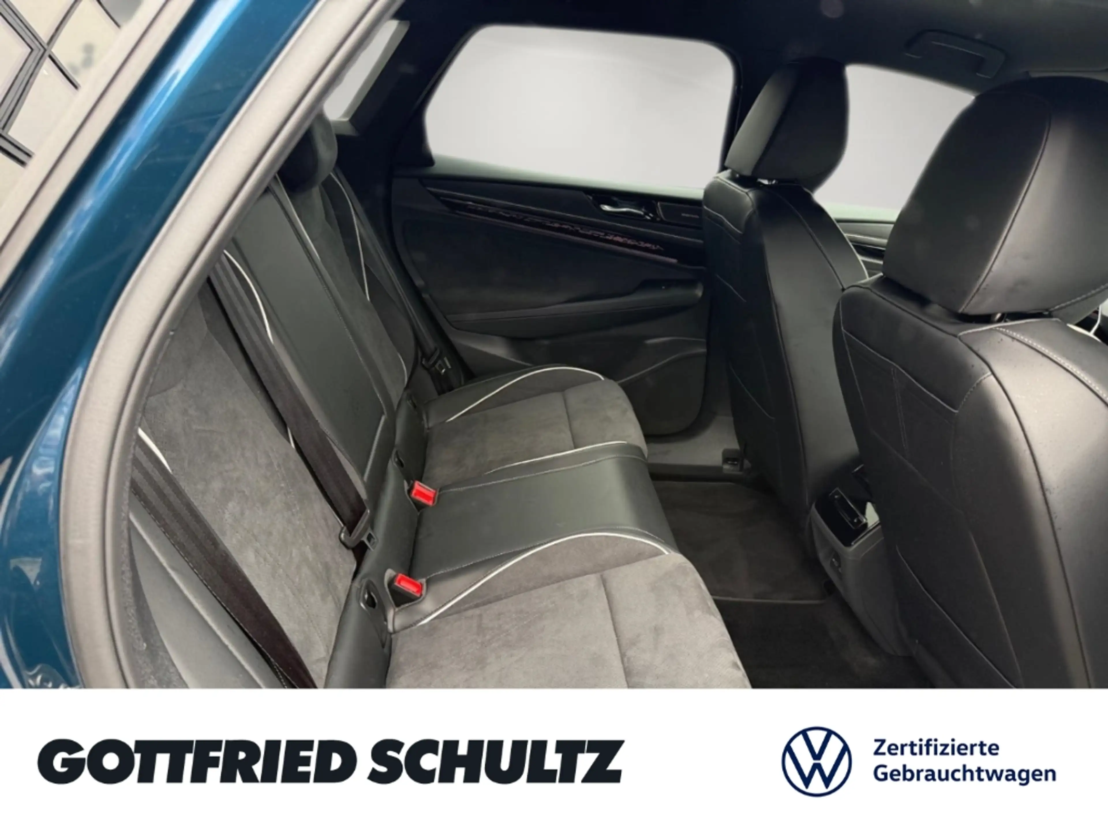 Volkswagen ID.7 Tourer MATRIX-LED HUD SHZ V H AHK Pro S 210 kW NAV — photo 9