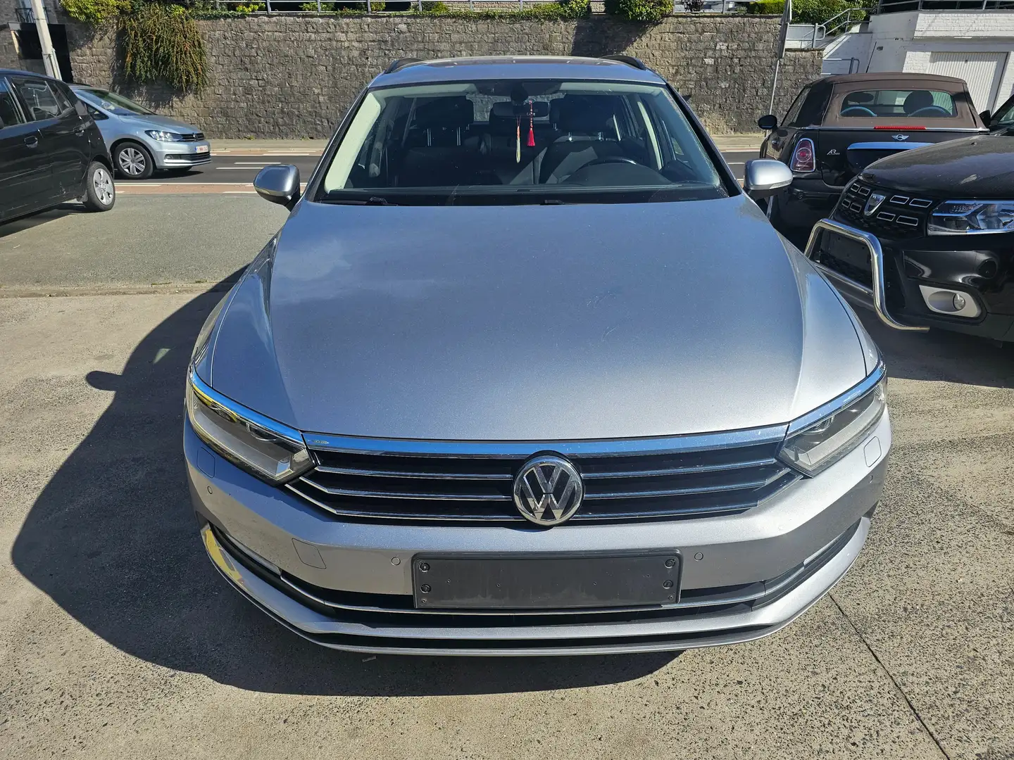 Volkswagen Passat Variant Passat SW 1.6 TDi Highline DSG (EU6.2) Gris - 1