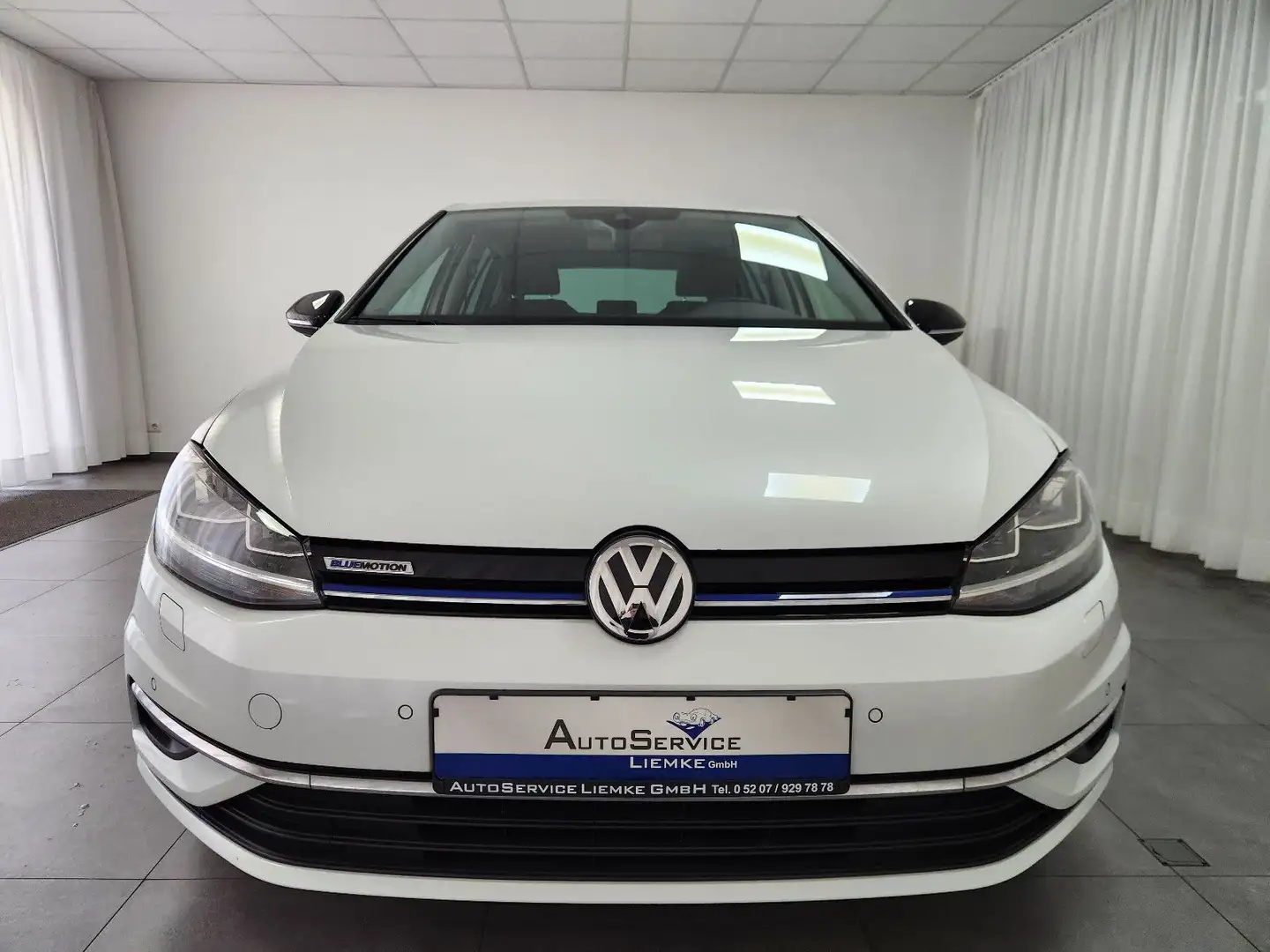 Volkswagen Golf IQ.DRIVE DSG ACC NAV SHZ KAM PDC M&S CarPl. Weiß - 2