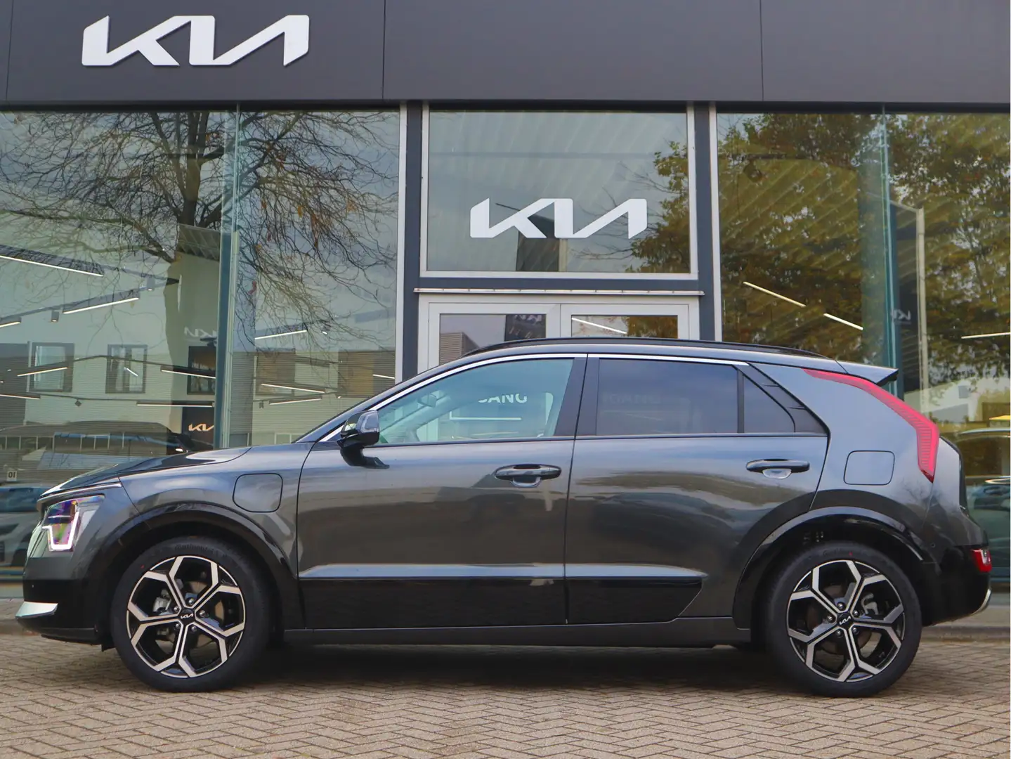 Kia Niro 1.6 GDi PHEV Plug-In-Hybrid ExecutiveLine | Head-U Gris - 2