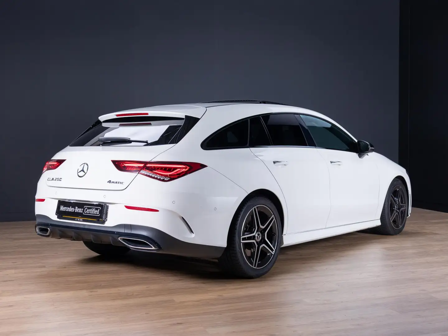 Mercedes-Benz CLA 250 Shooting Brake 4MATIC Premium Plus Panorama dak Blanc - 2
