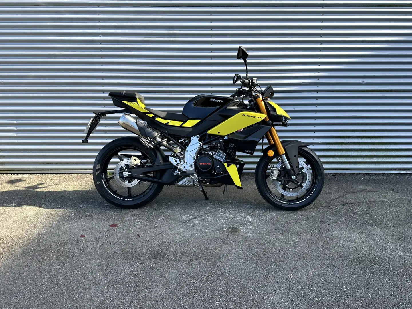 Fantic 125E Jaune - 1