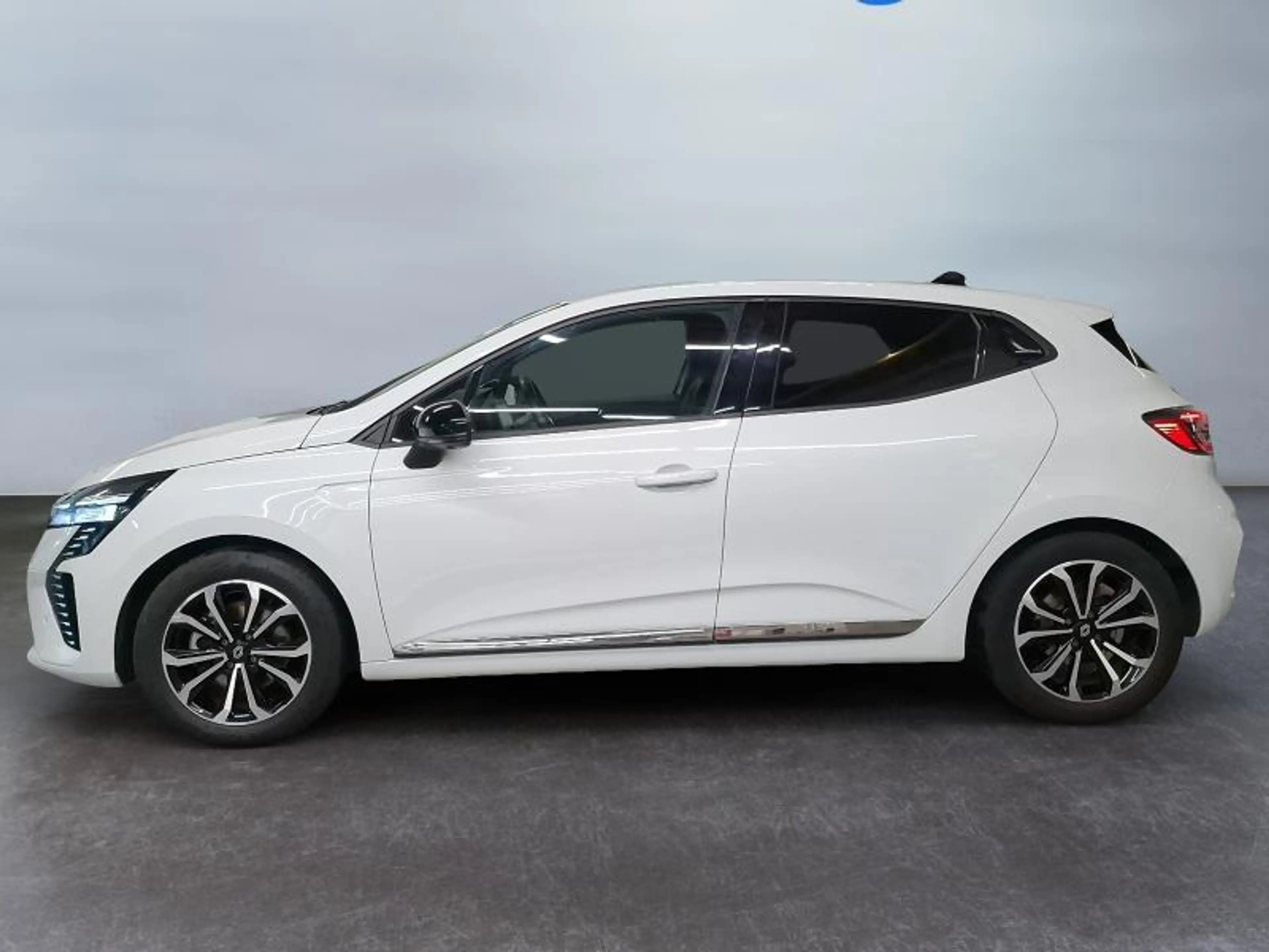 Renault Clio 1.6i E-TECH Hybrid Techno 145 Hp — photo 3