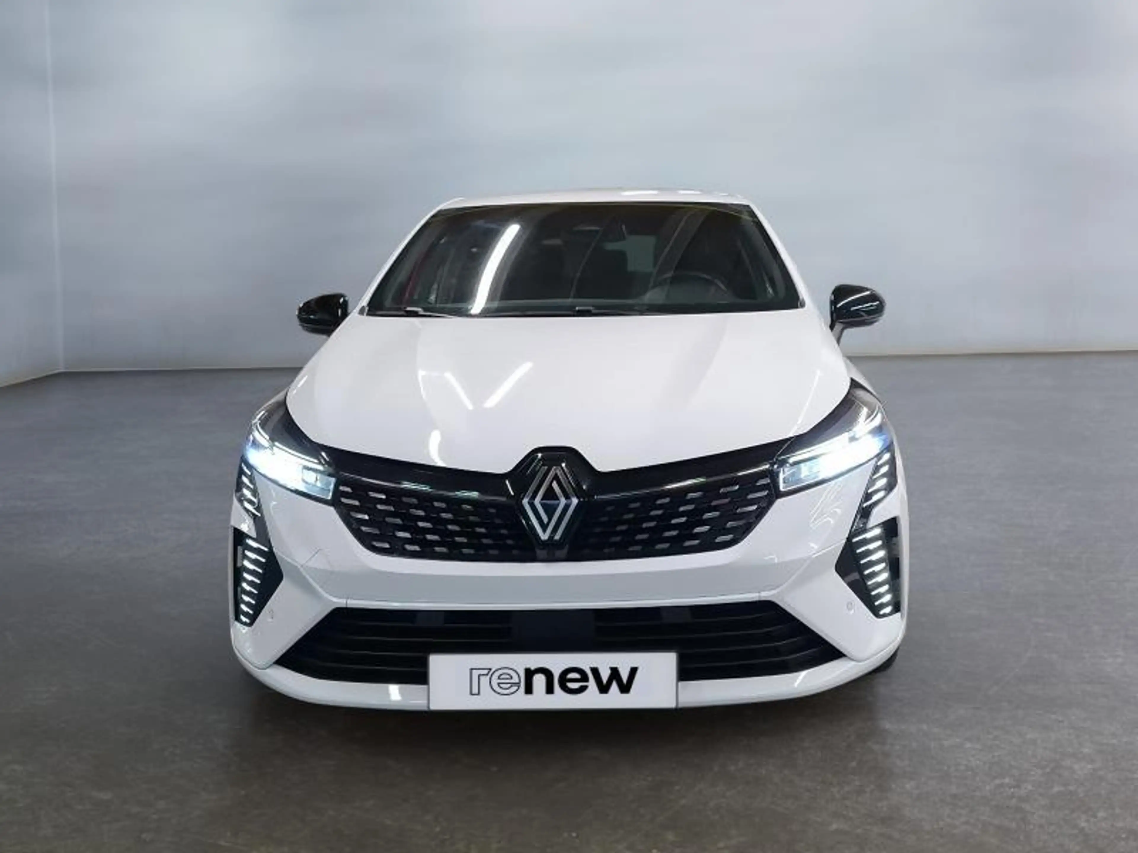 Renault Clio 1.6i E-TECH Hybrid Techno 145 Hp — photo 2
