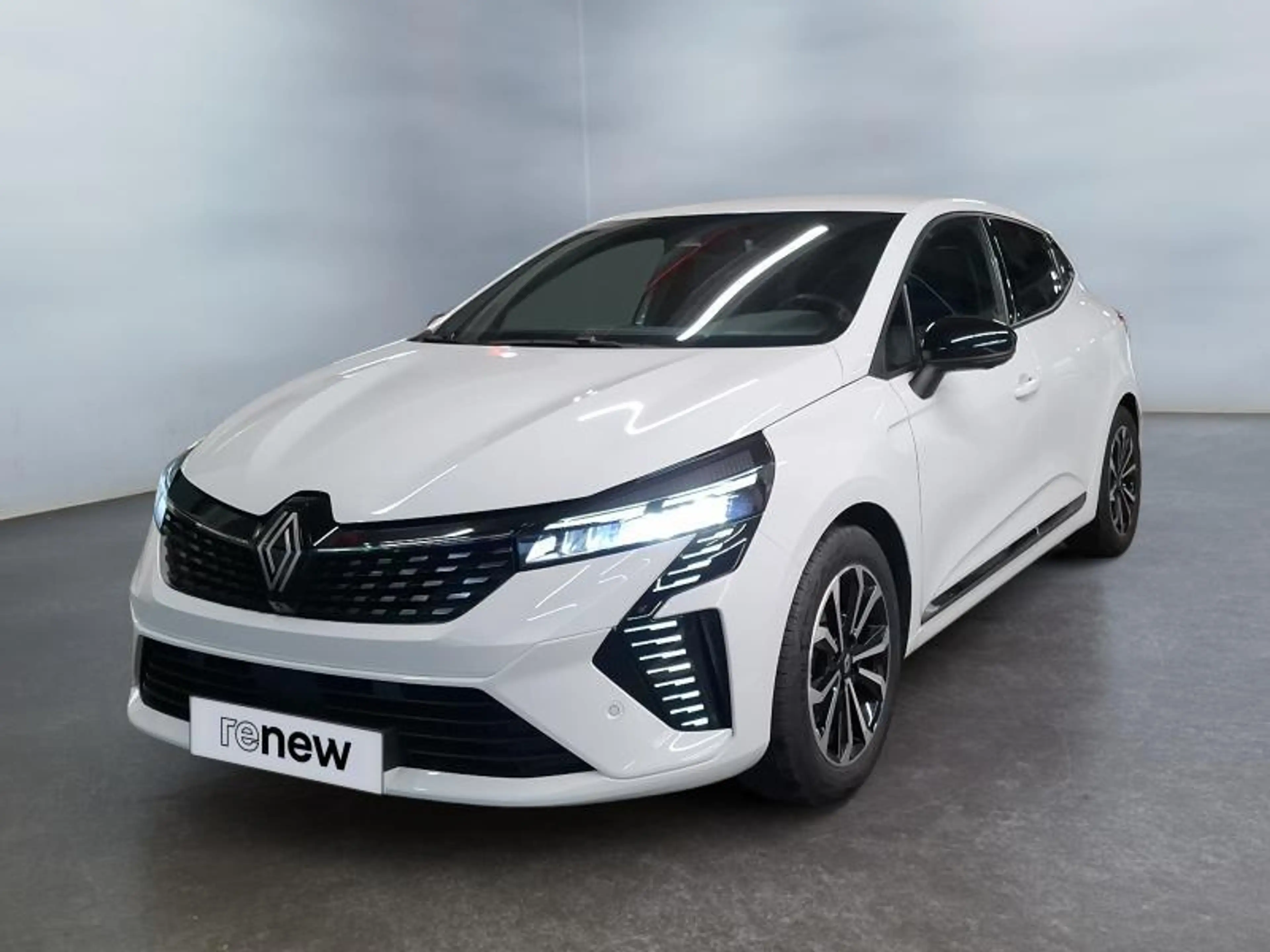 Renault Clio 1.6i E-TECH Hybrid Techno 145 Hp