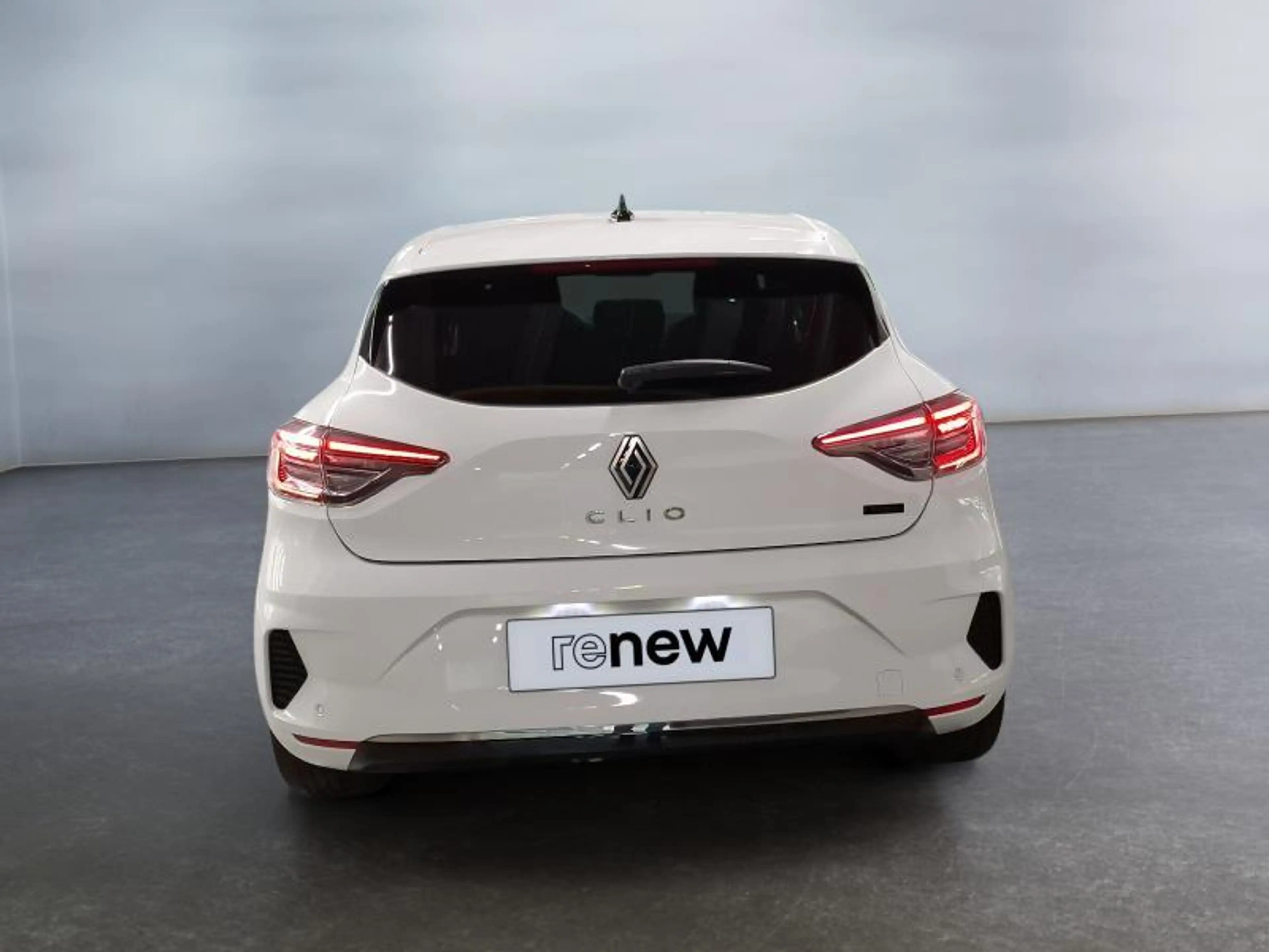 Renault Clio 1.6i E-TECH Hybrid Techno 145 Hp — photo 5