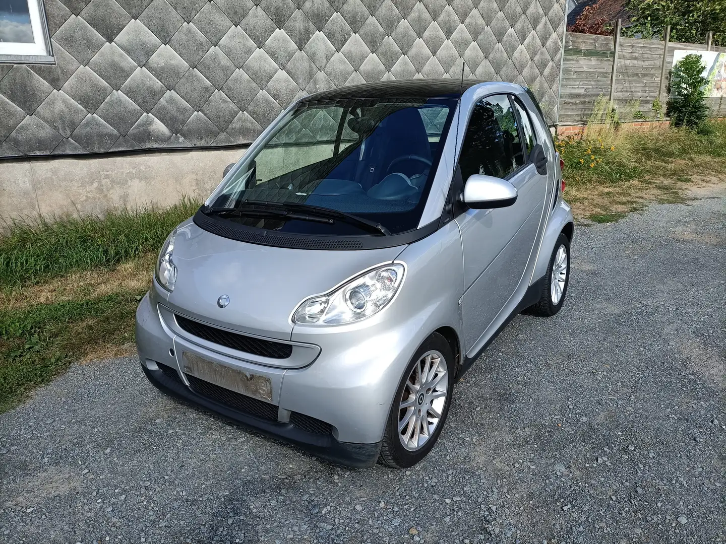 smart forTwo Coupe 1.0i Mhd automatique 92856 km Grijs - 1