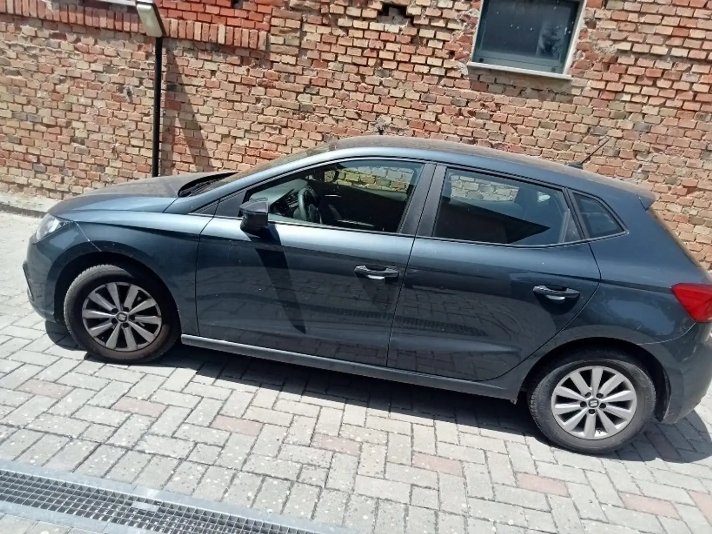 SEAT Ibiza 1.0 tgi Style 90cv Grigio - 1