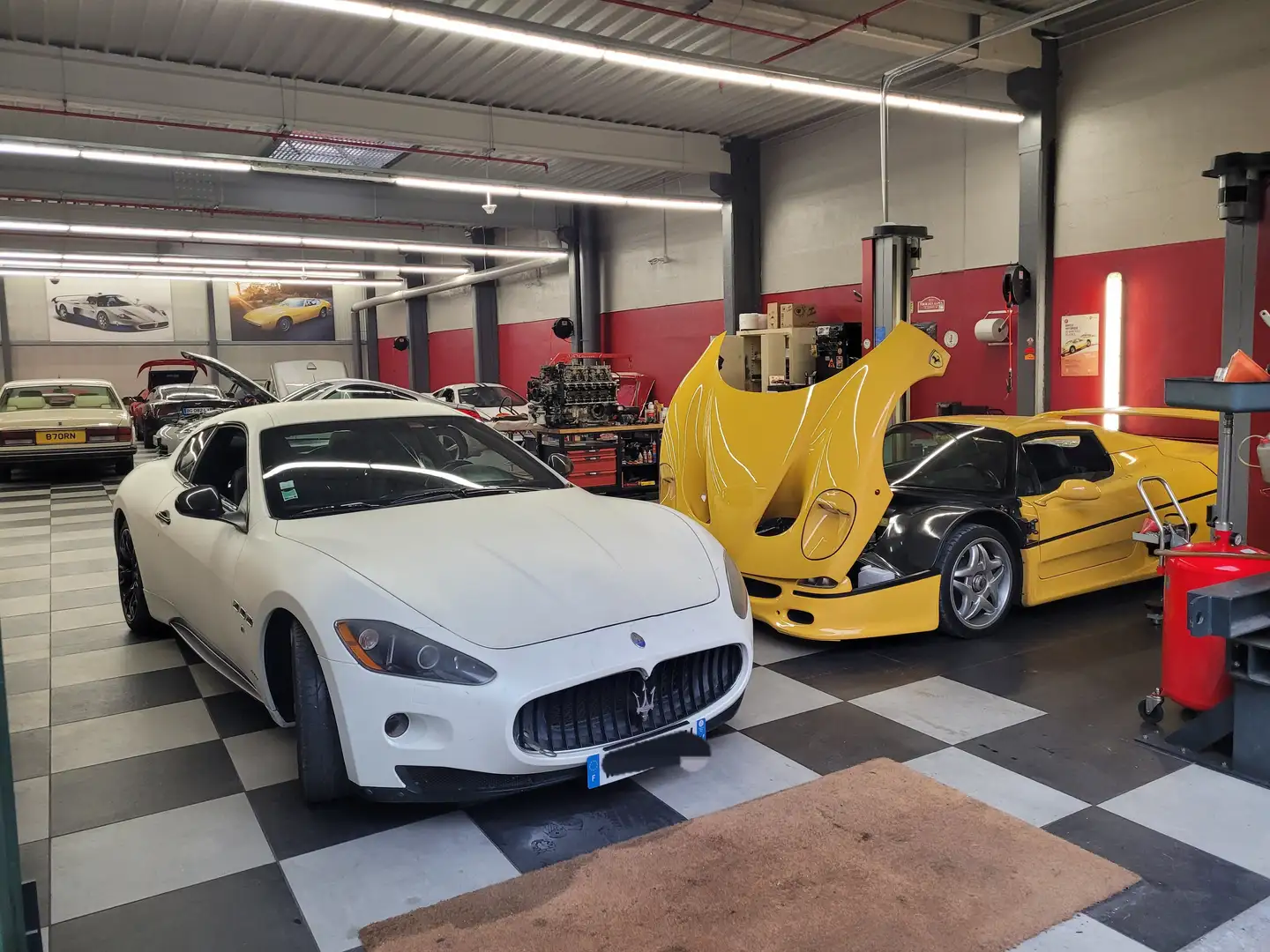 Maserati GranTurismo Granturismo S 4.7 V8 A Bílá - 2