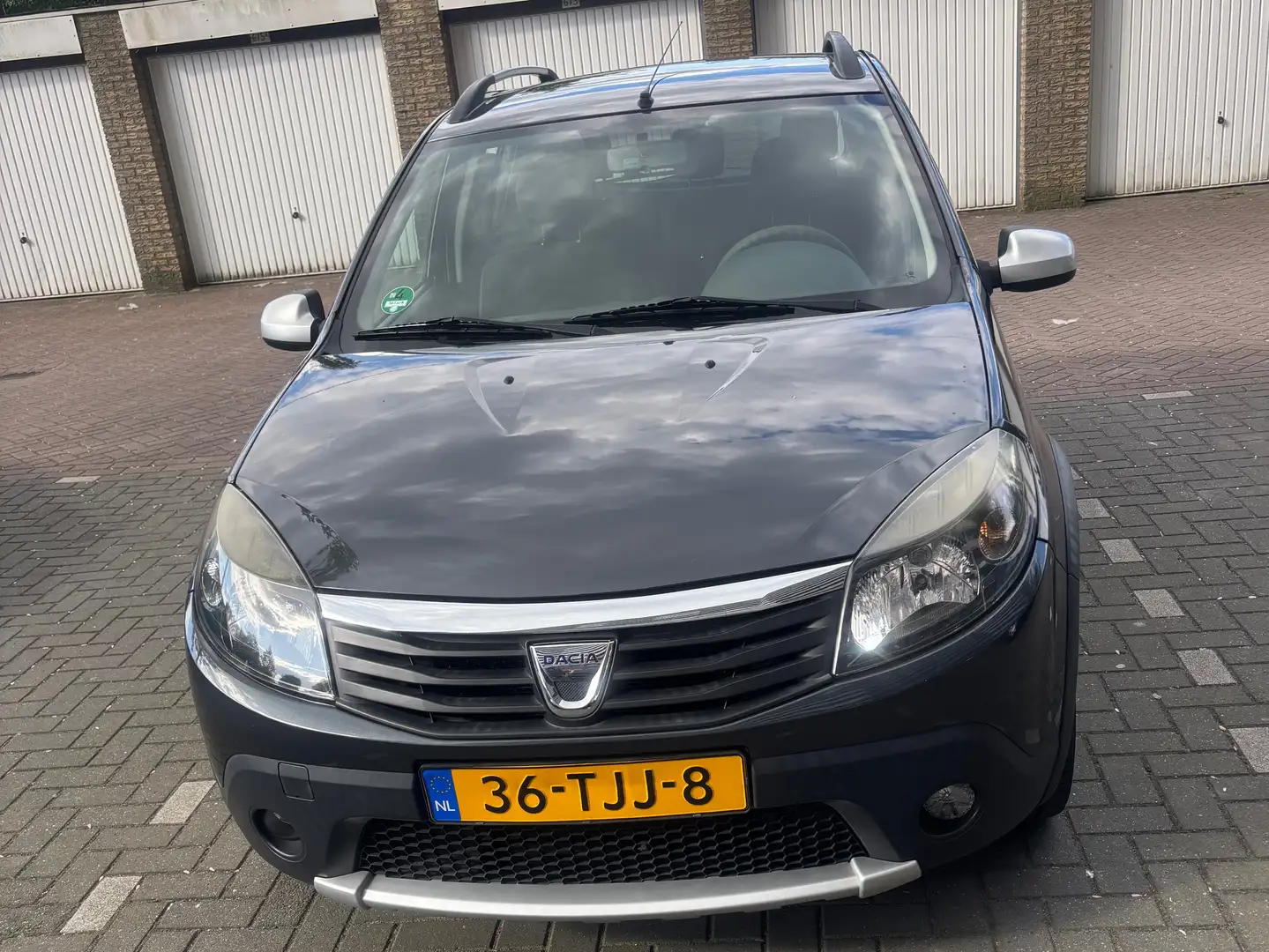 Dacia Sandero 1.6 Stepway Zwart - 2