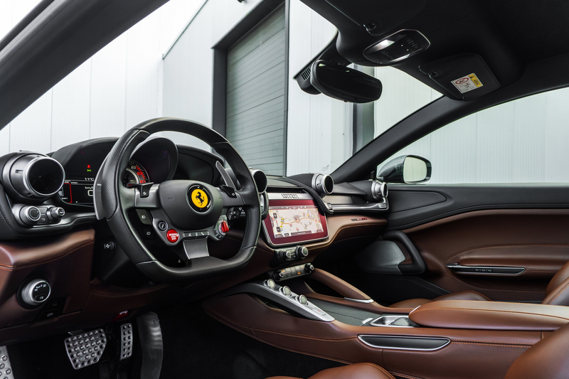 Ferrari GTC4 Lusso GTC4Lusso 6.3 V12 - Grigio Silverstone - Warranty — photo 3