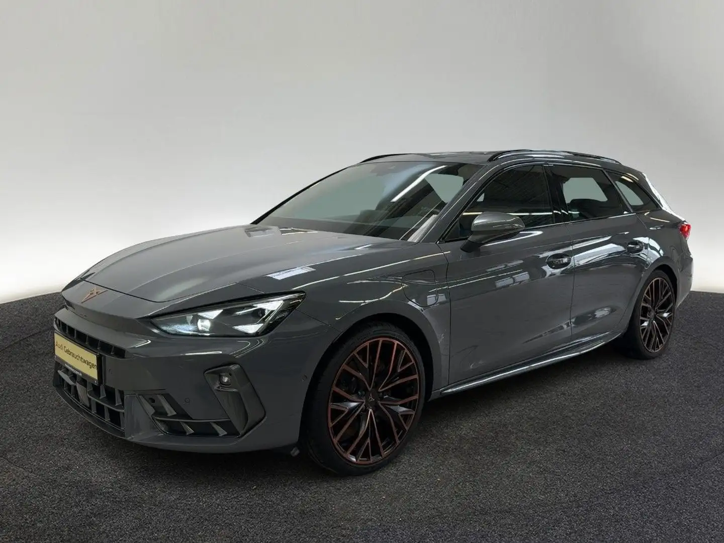 CUPRA Leon Sportstourer VZ 1.5 e-HYBRID DSG Matrix Grau - 2