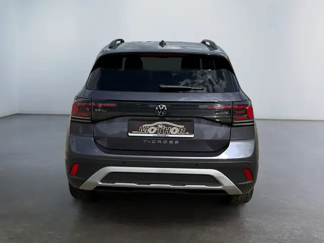 Volkswagen T-Cross view 5